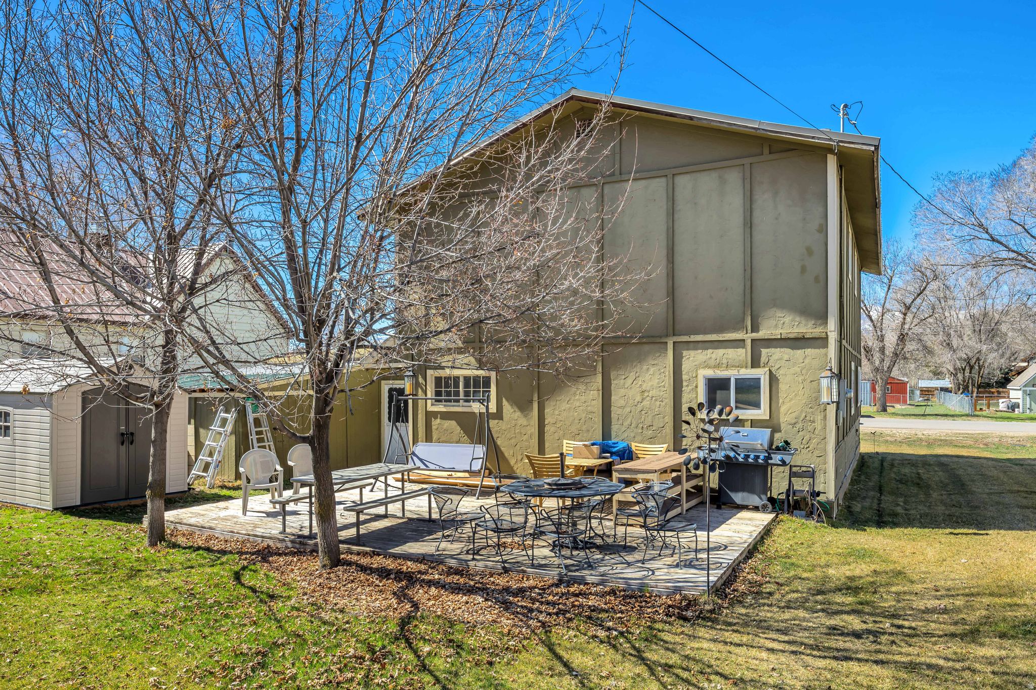 main property photo 20