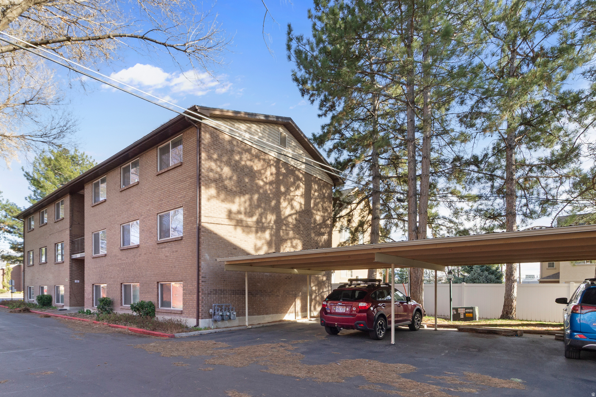 main property photo 19