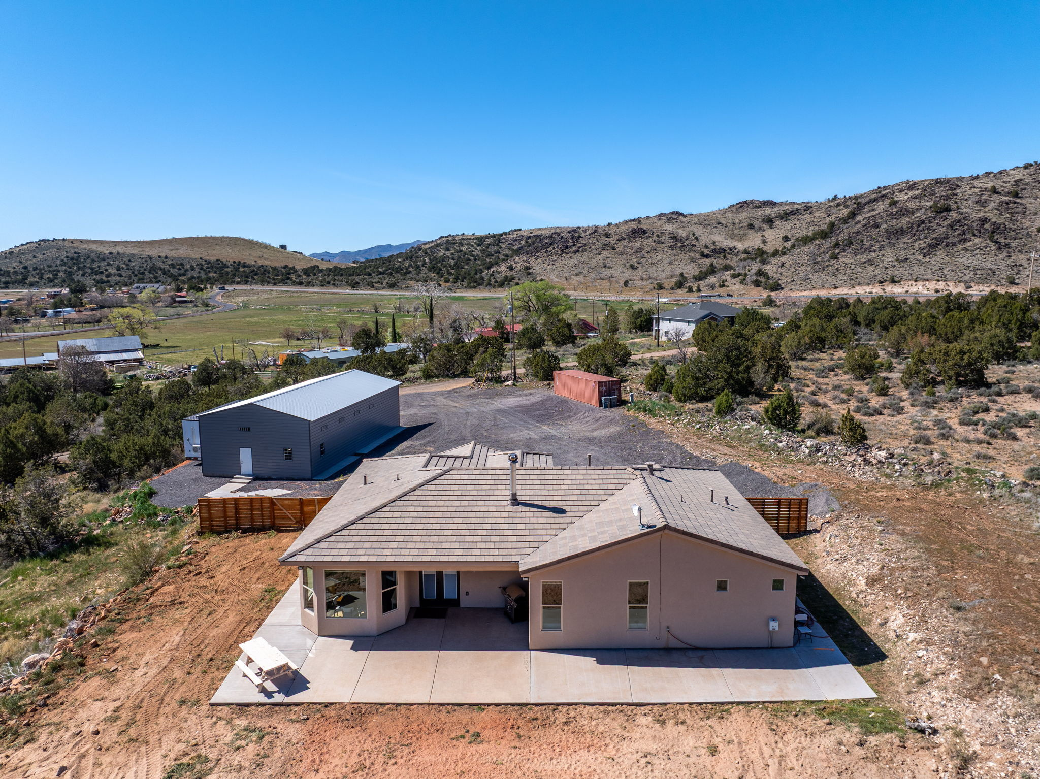 main property photo 32
