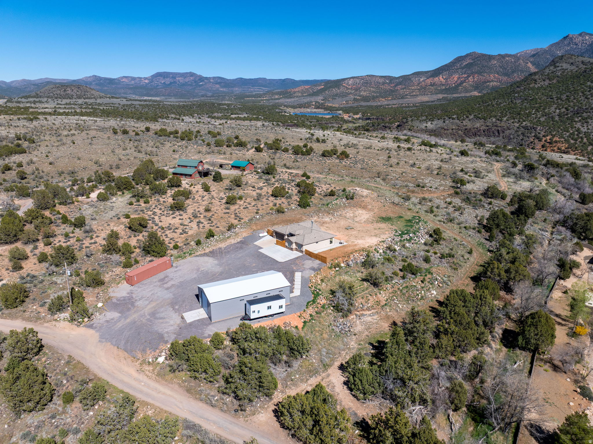 main property photo 34