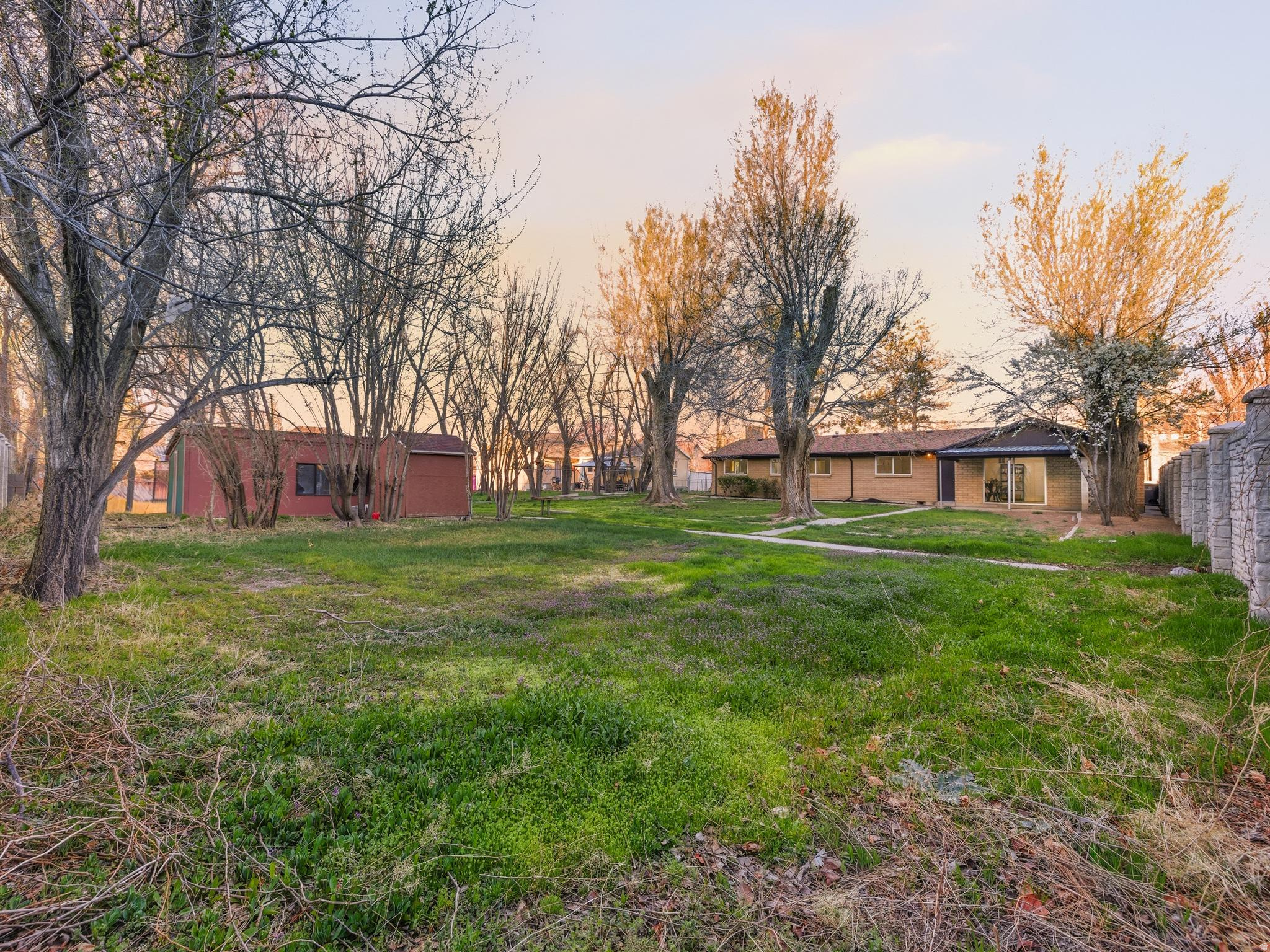 main property photo 19