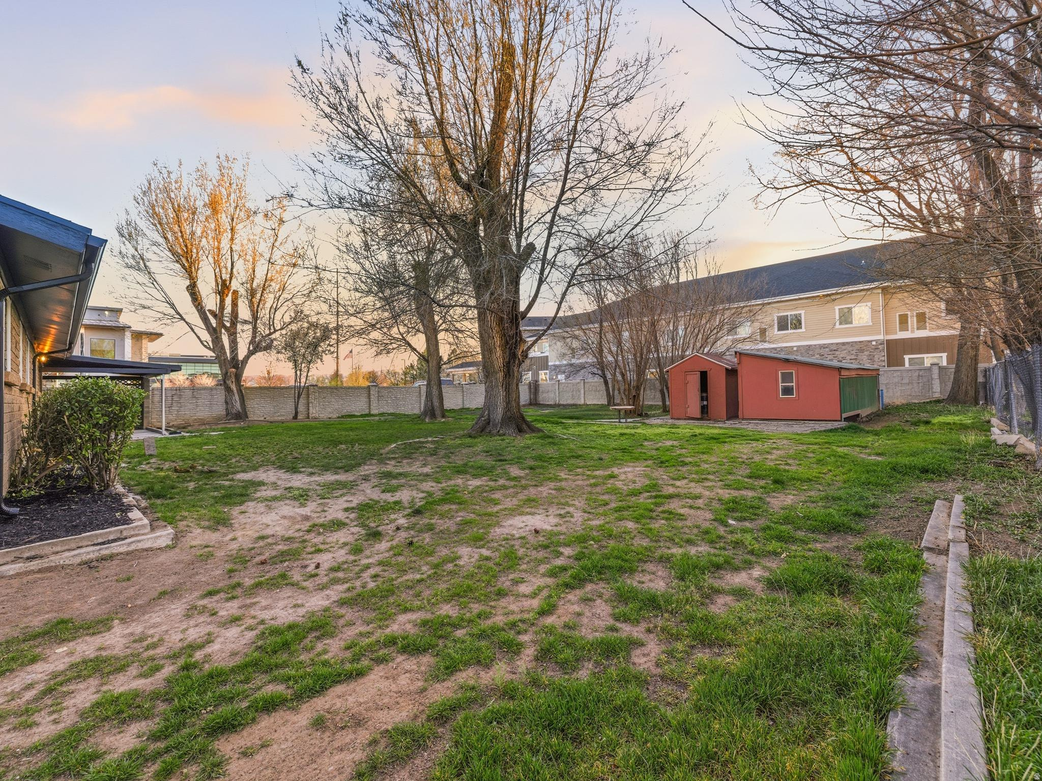 main property photo 20