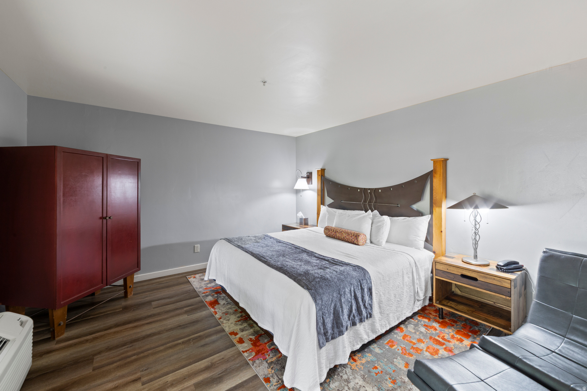 main property photo 18
