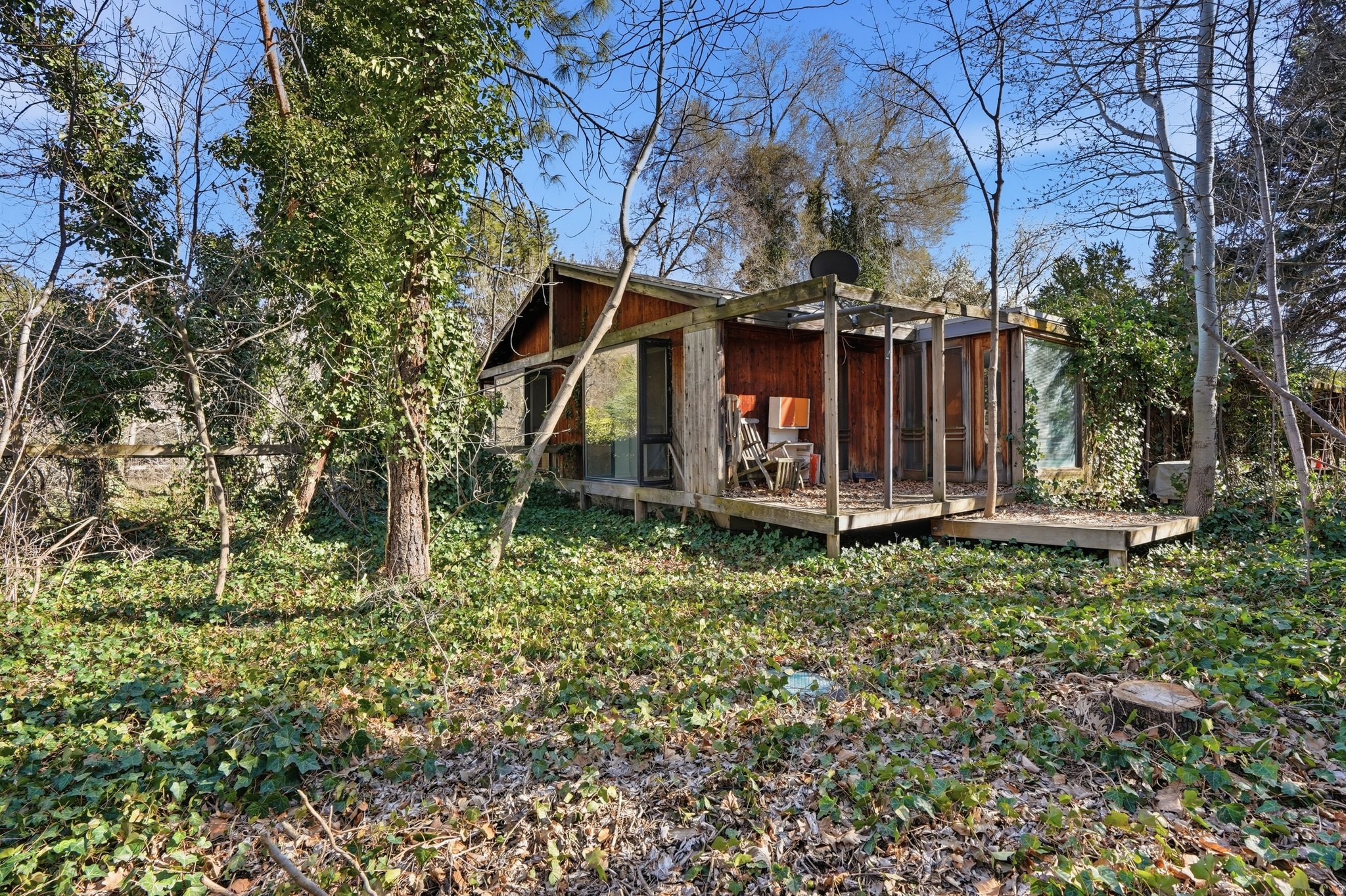 main property photo 16