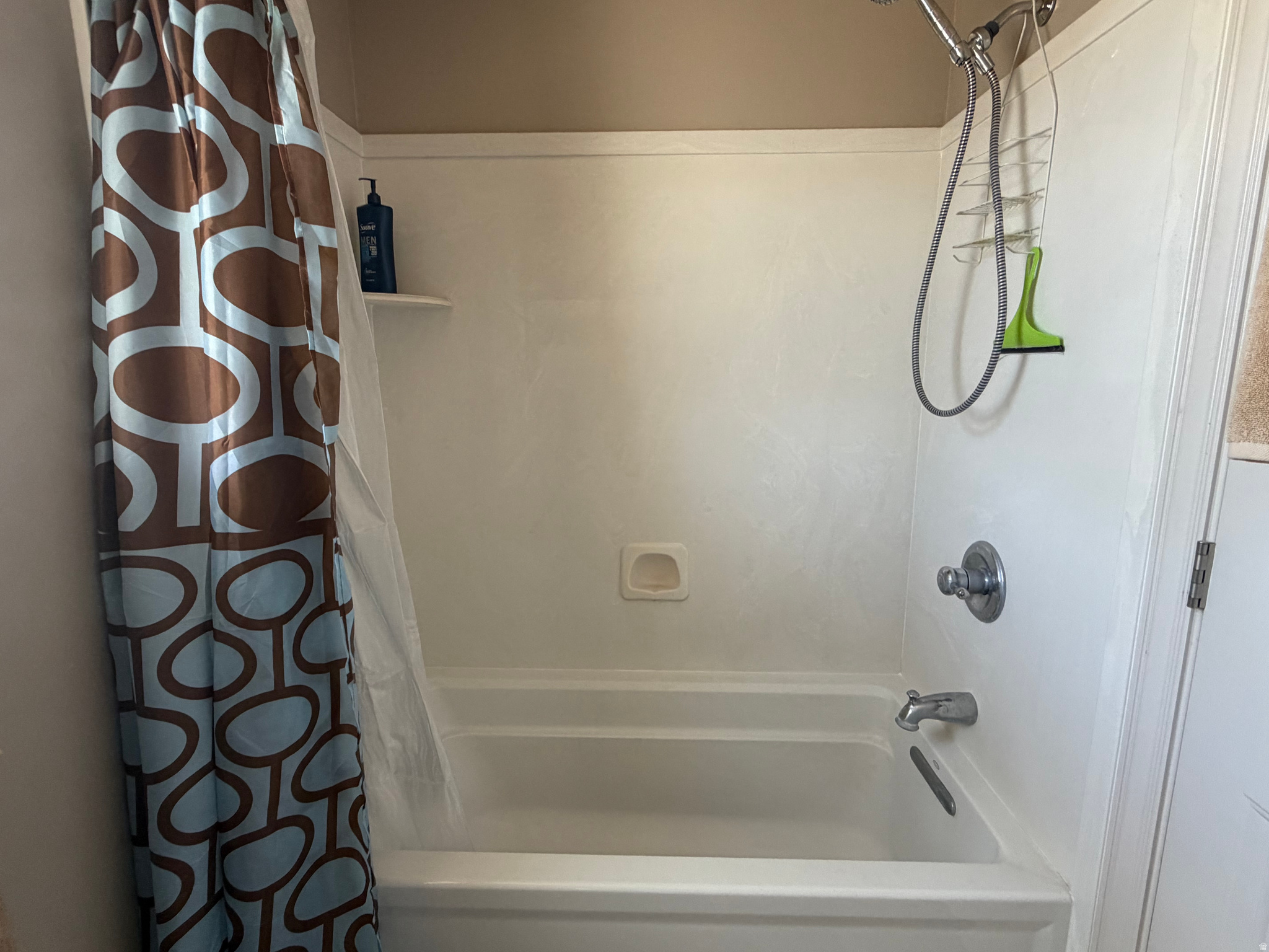 main property photo 24