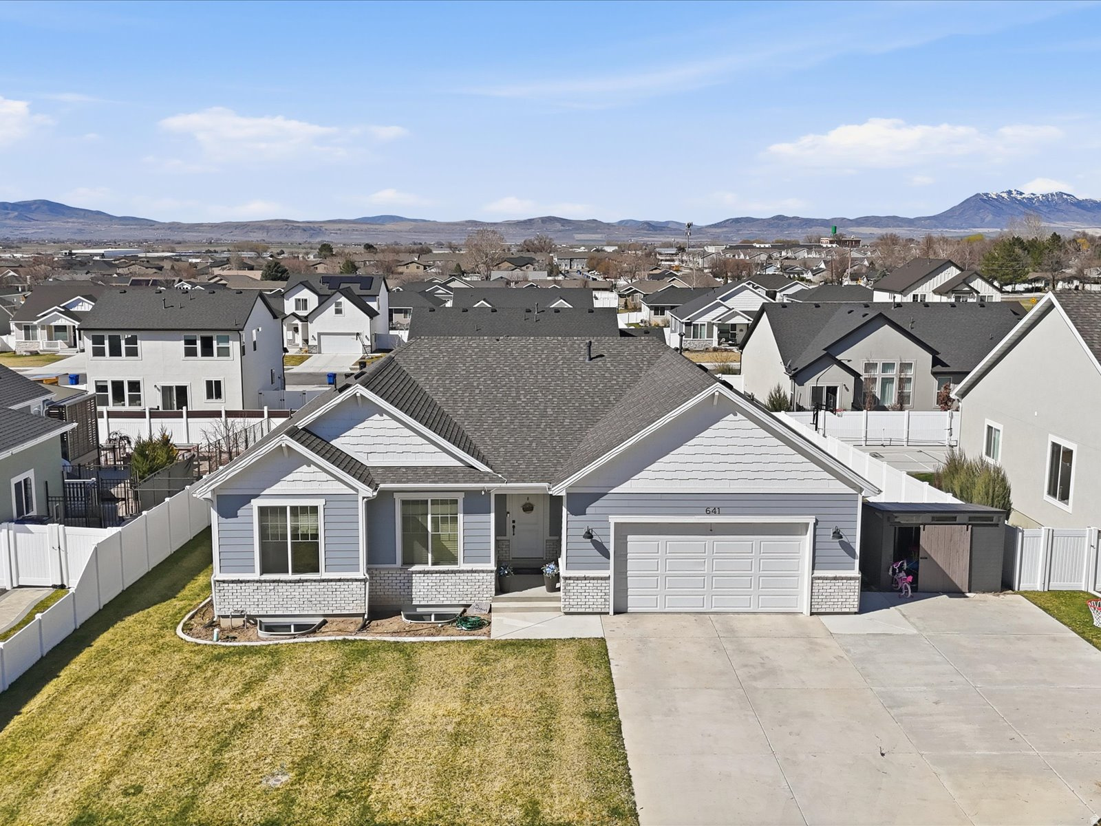 main property photo 47