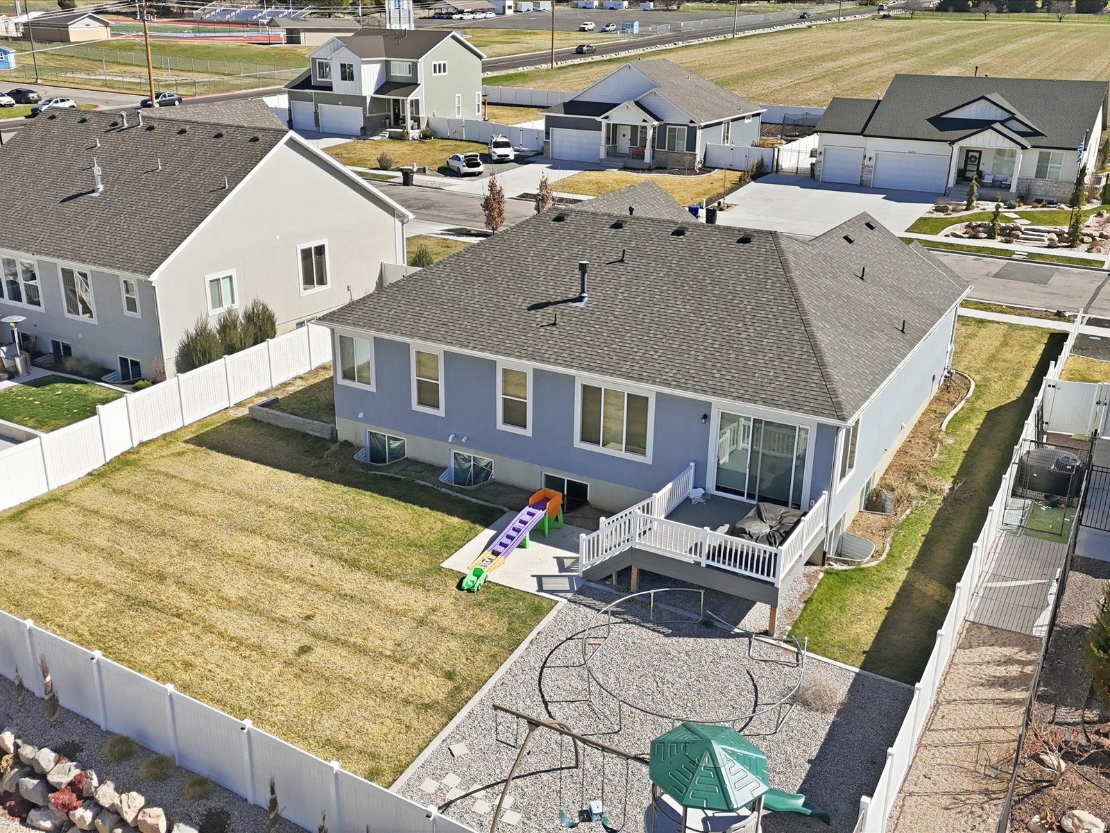 main property photo 60
