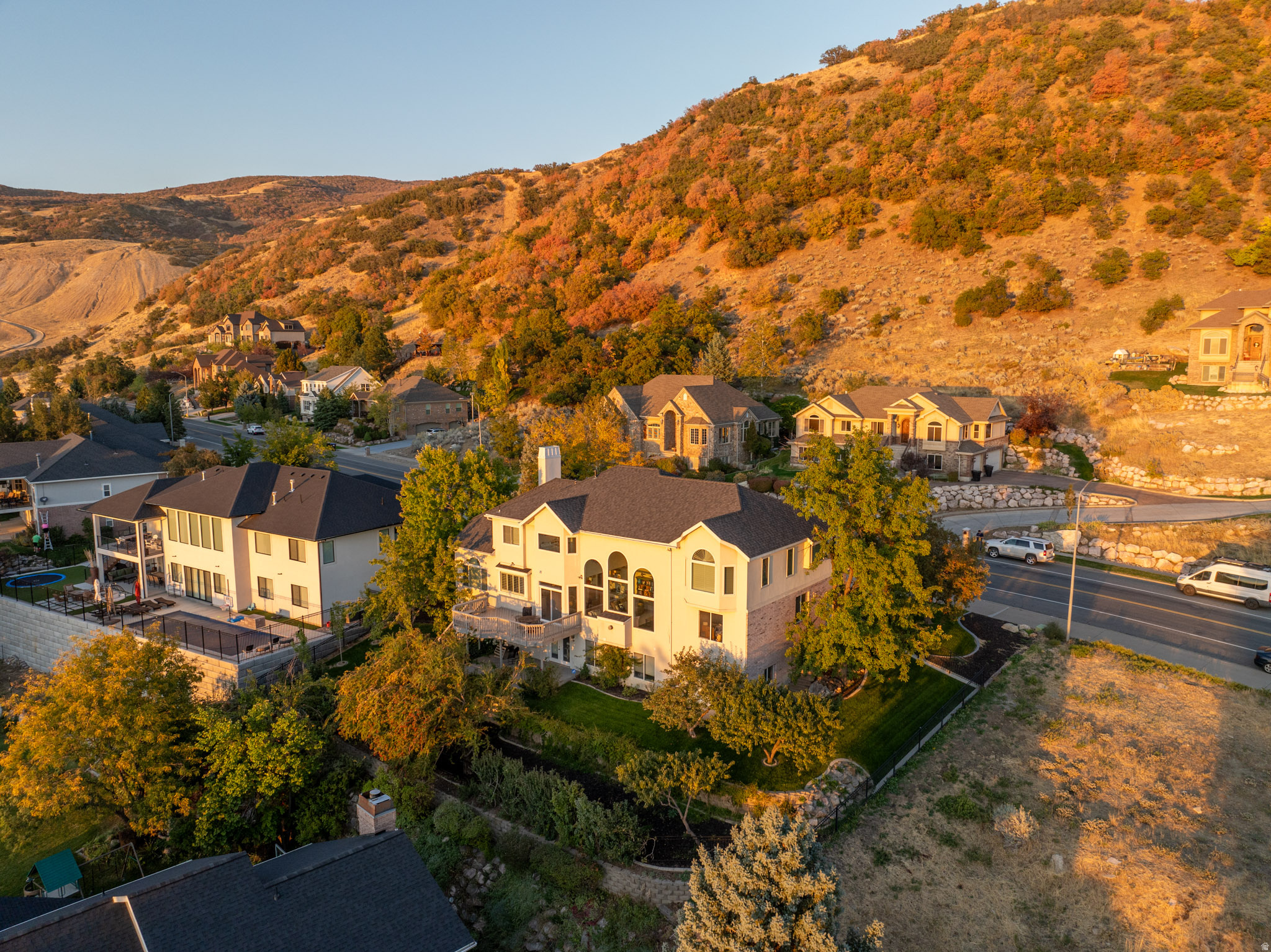 main property photo 6