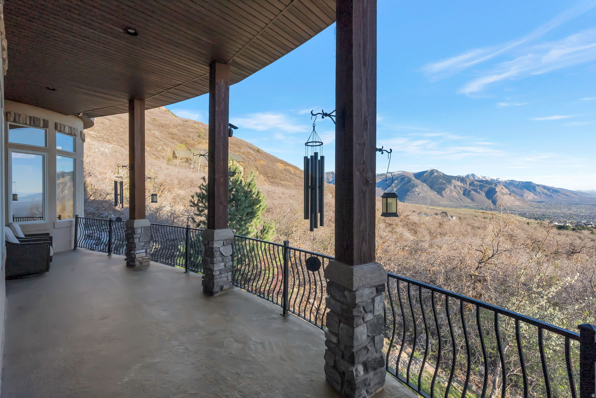 main property photo 30