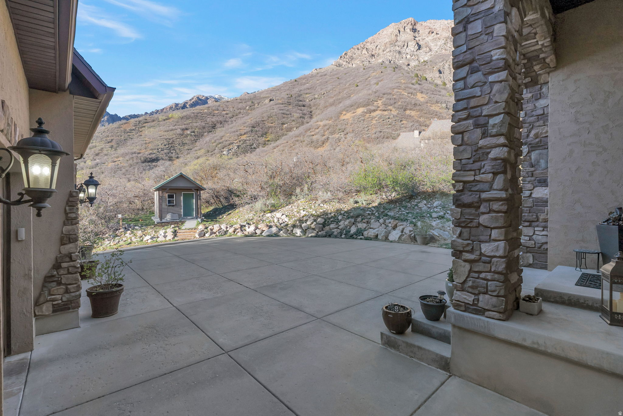 main property photo 6