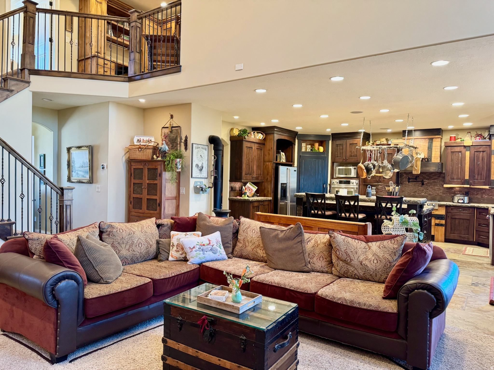 main property photo 16