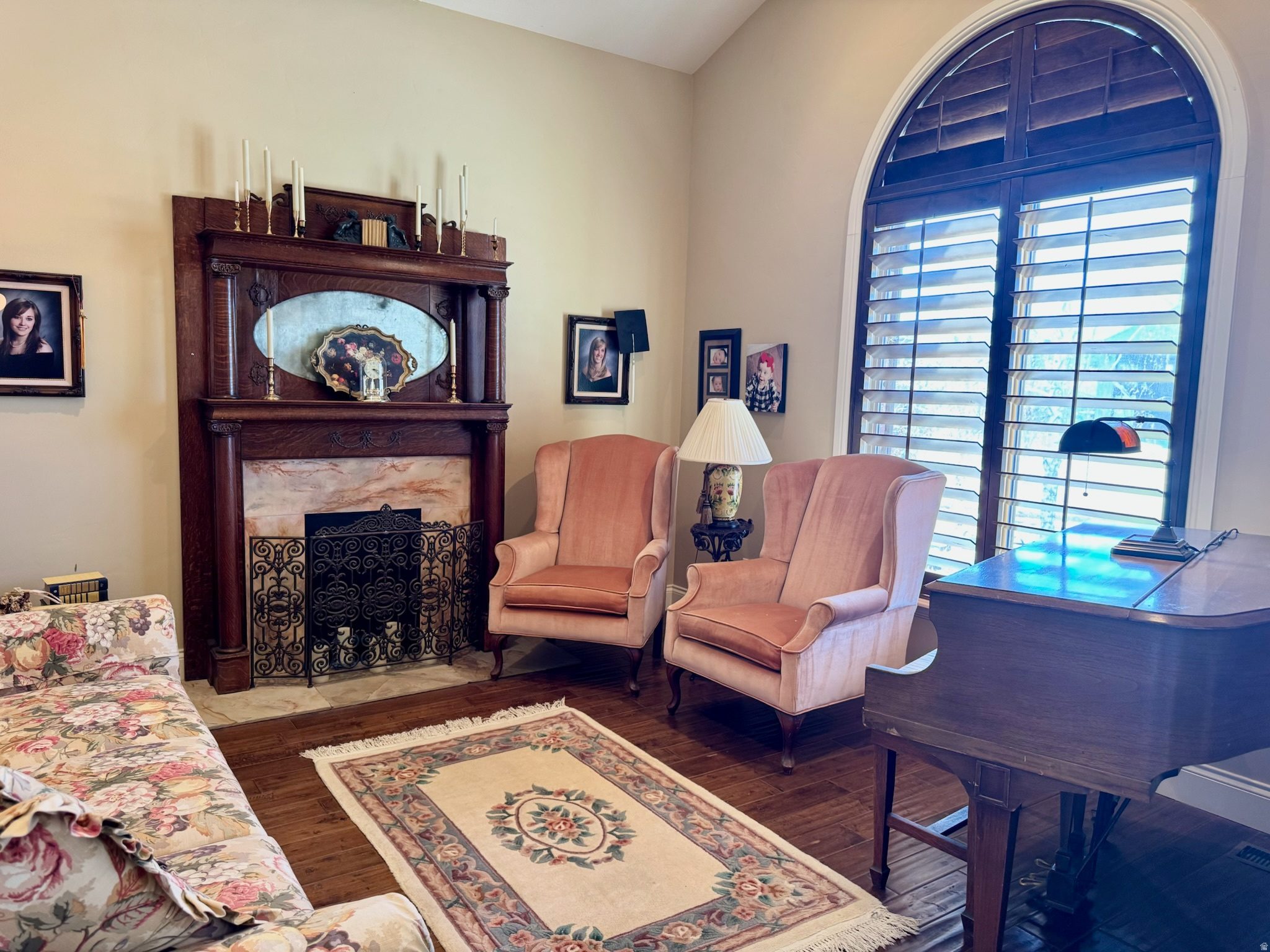 main property photo 8