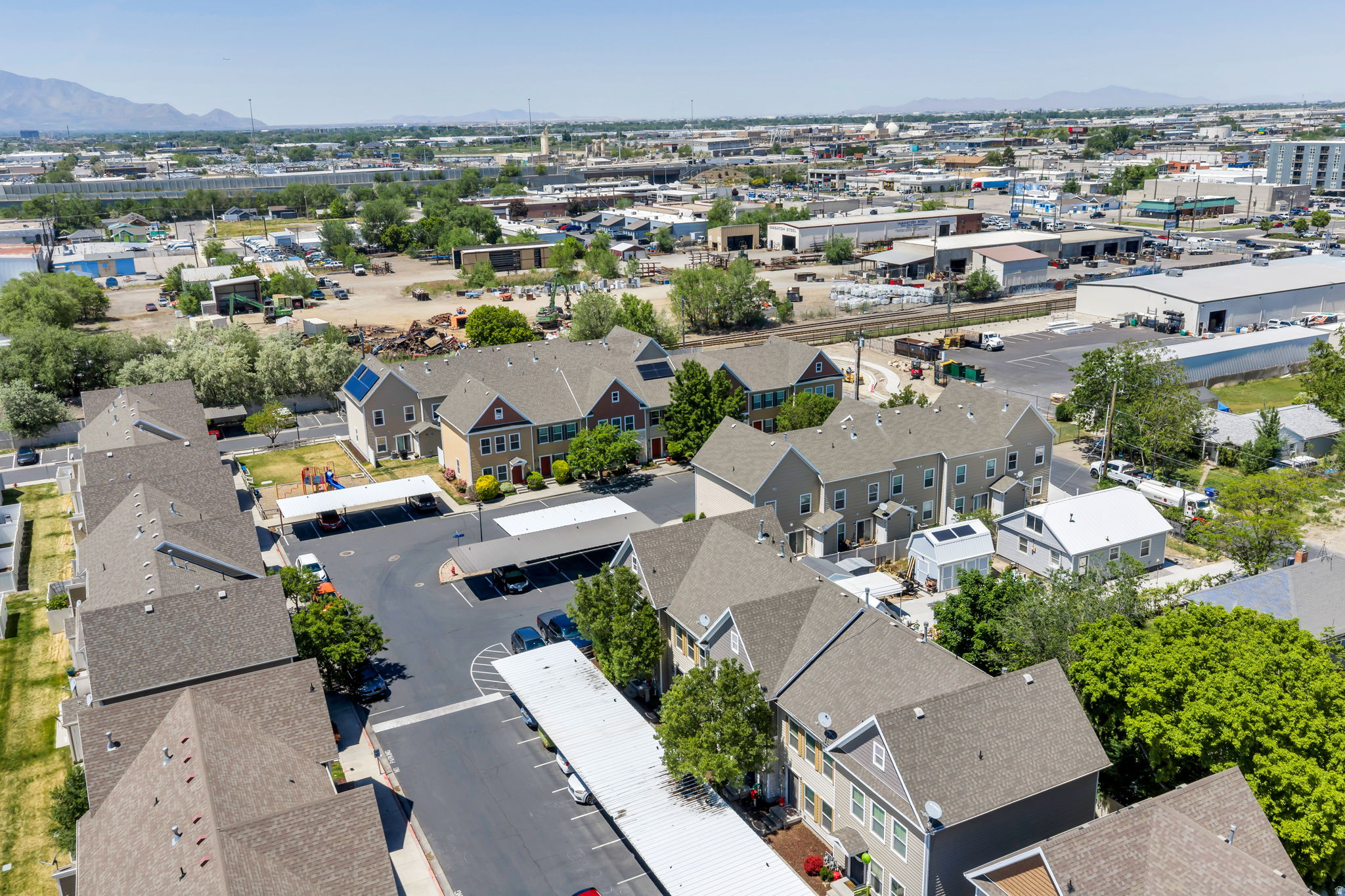 main property photo 15