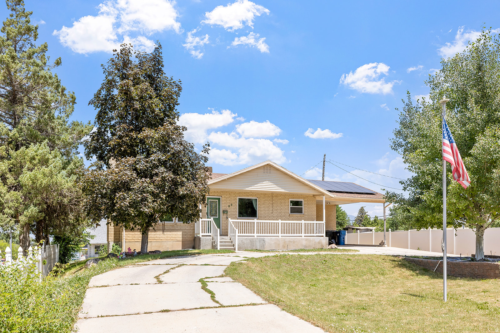 main property photo 26