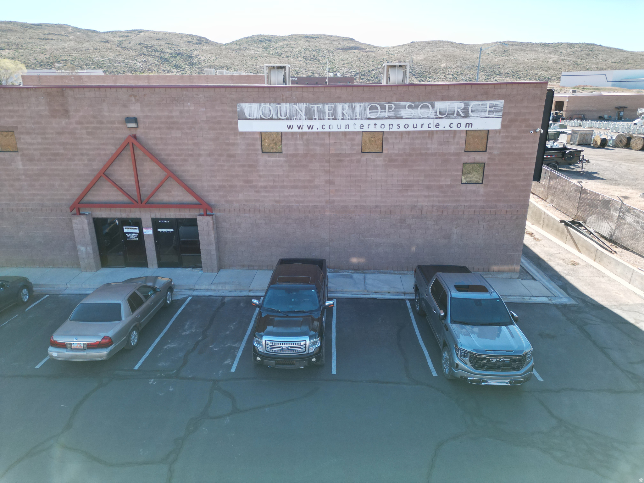 main property photo 4