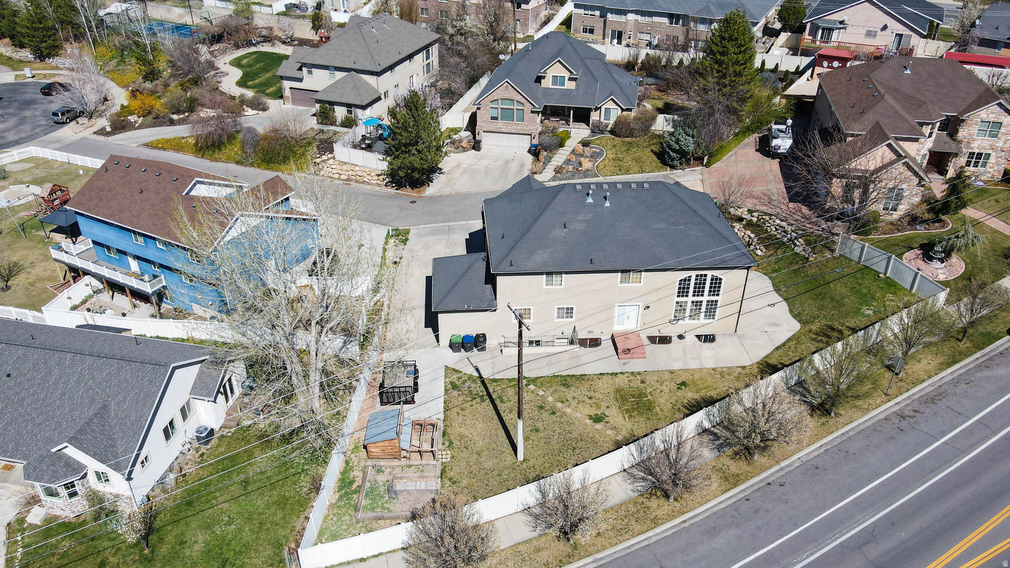 main property photo 66