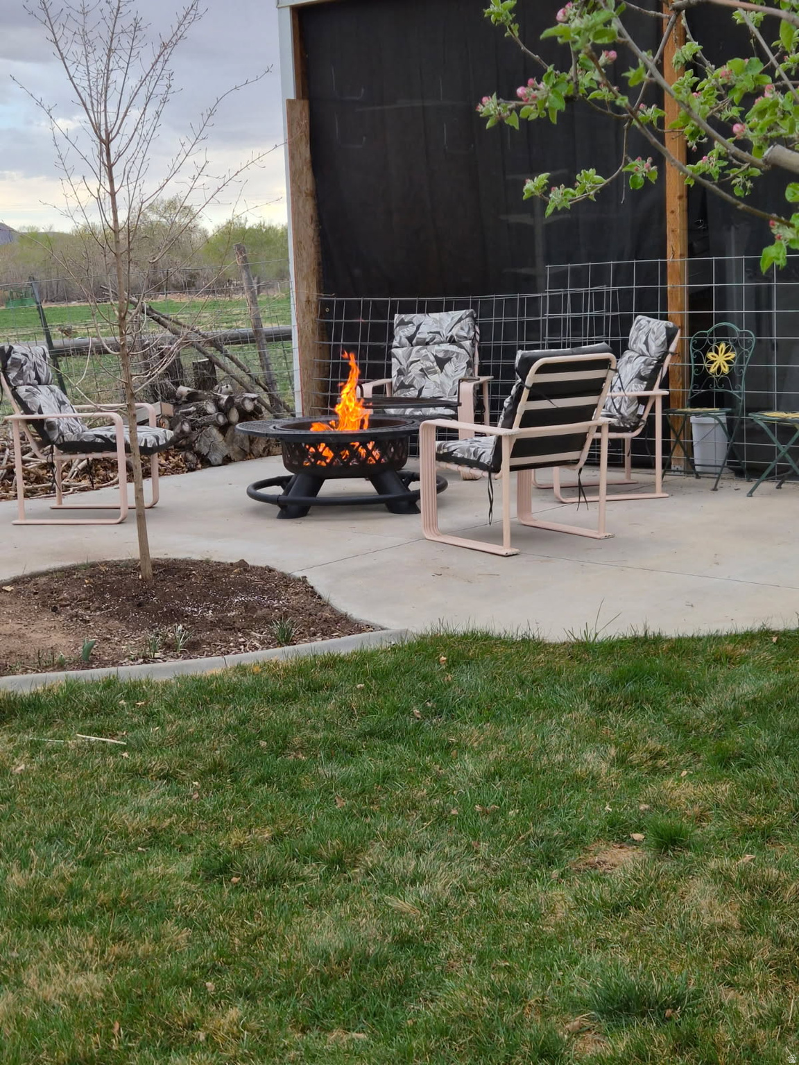 main property photo 5
