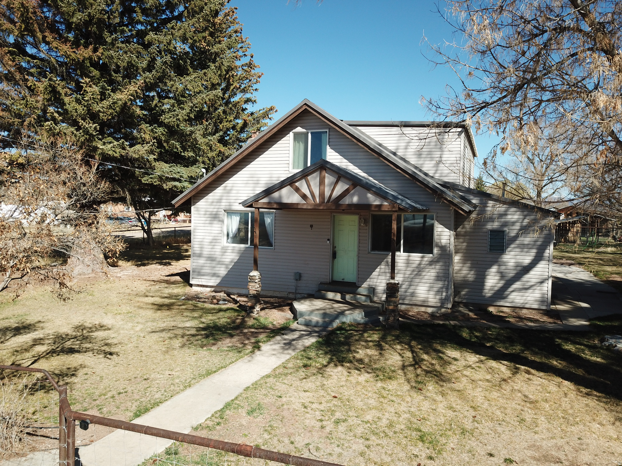 main property photo 15