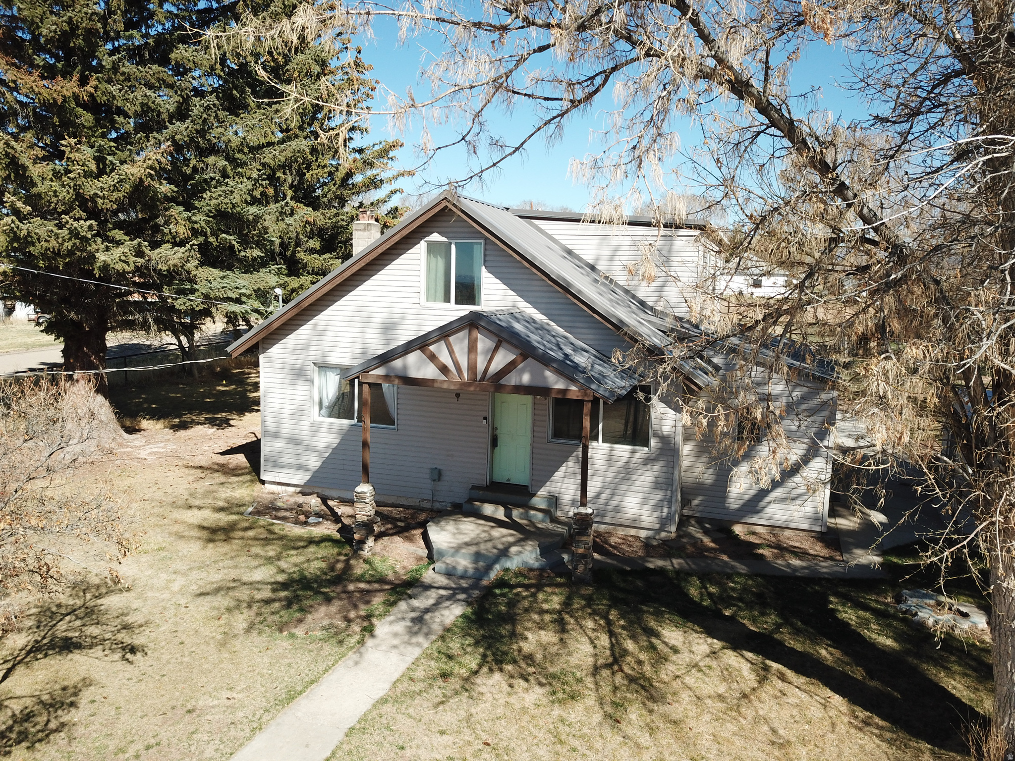 main property photo 16