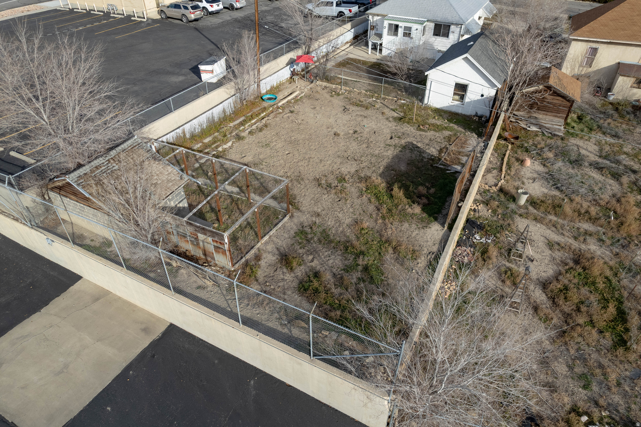 main property photo 12