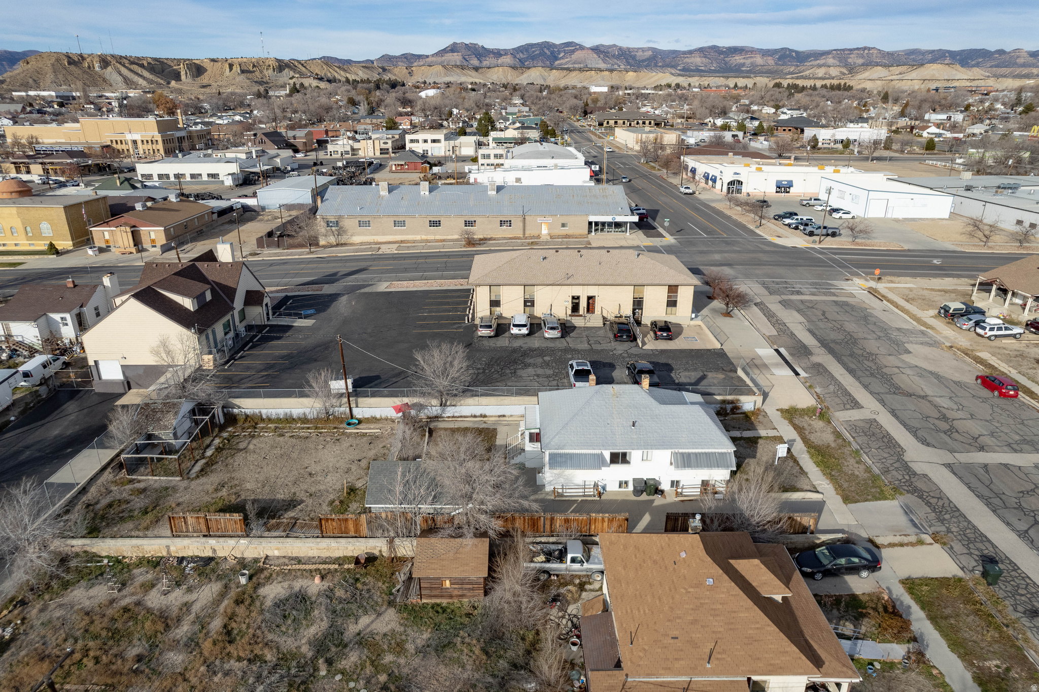 main property photo 17