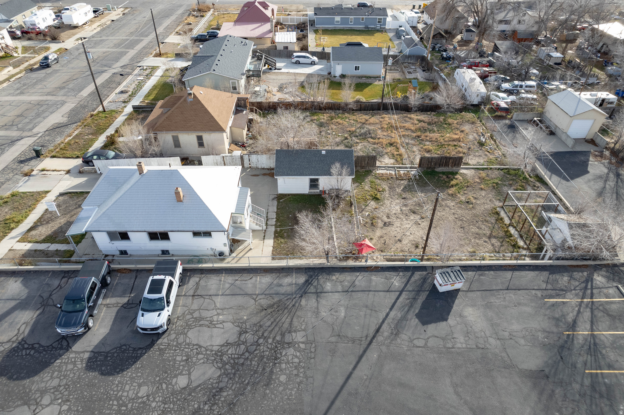 main property photo 18