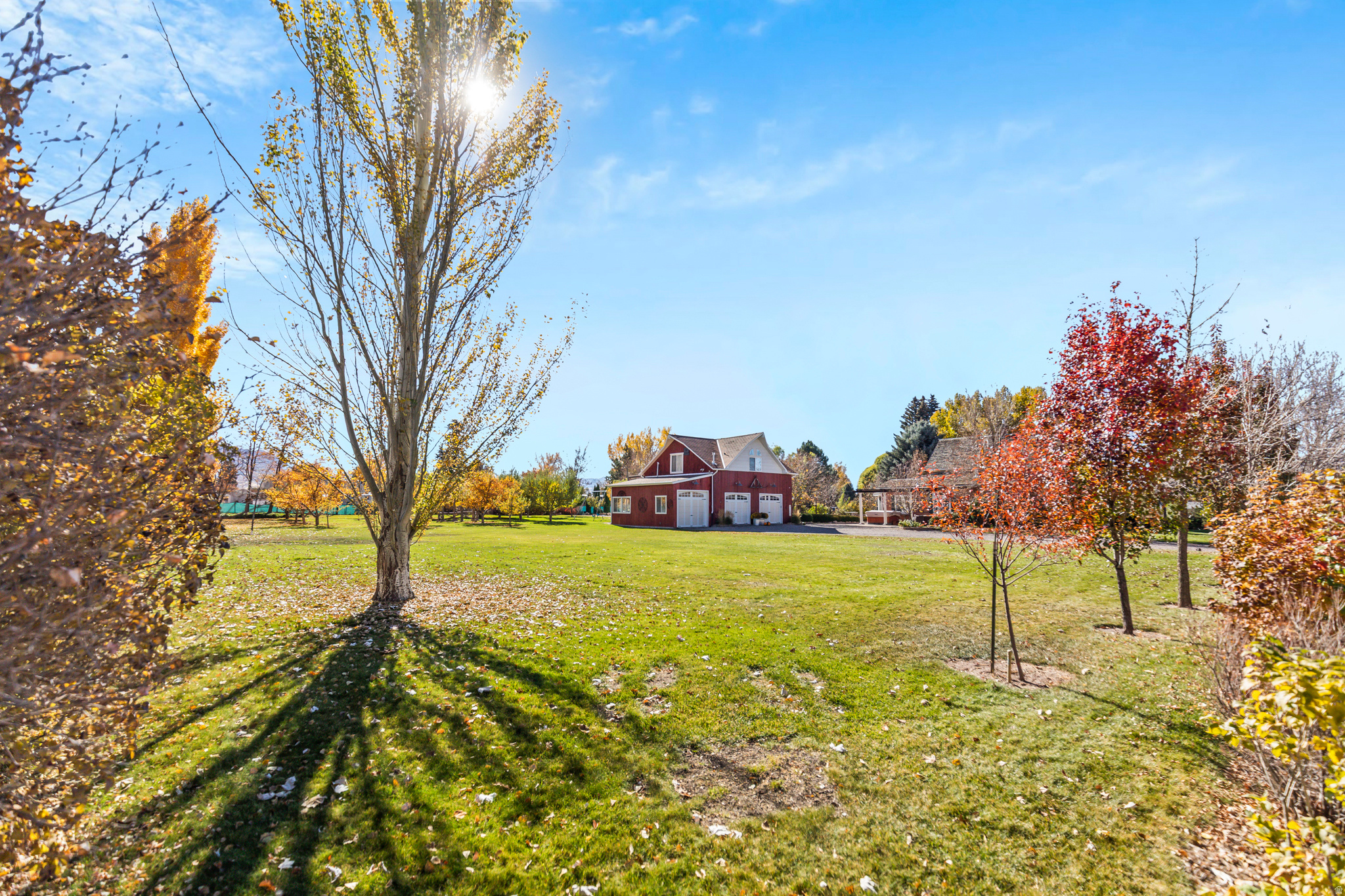 main property photo 17