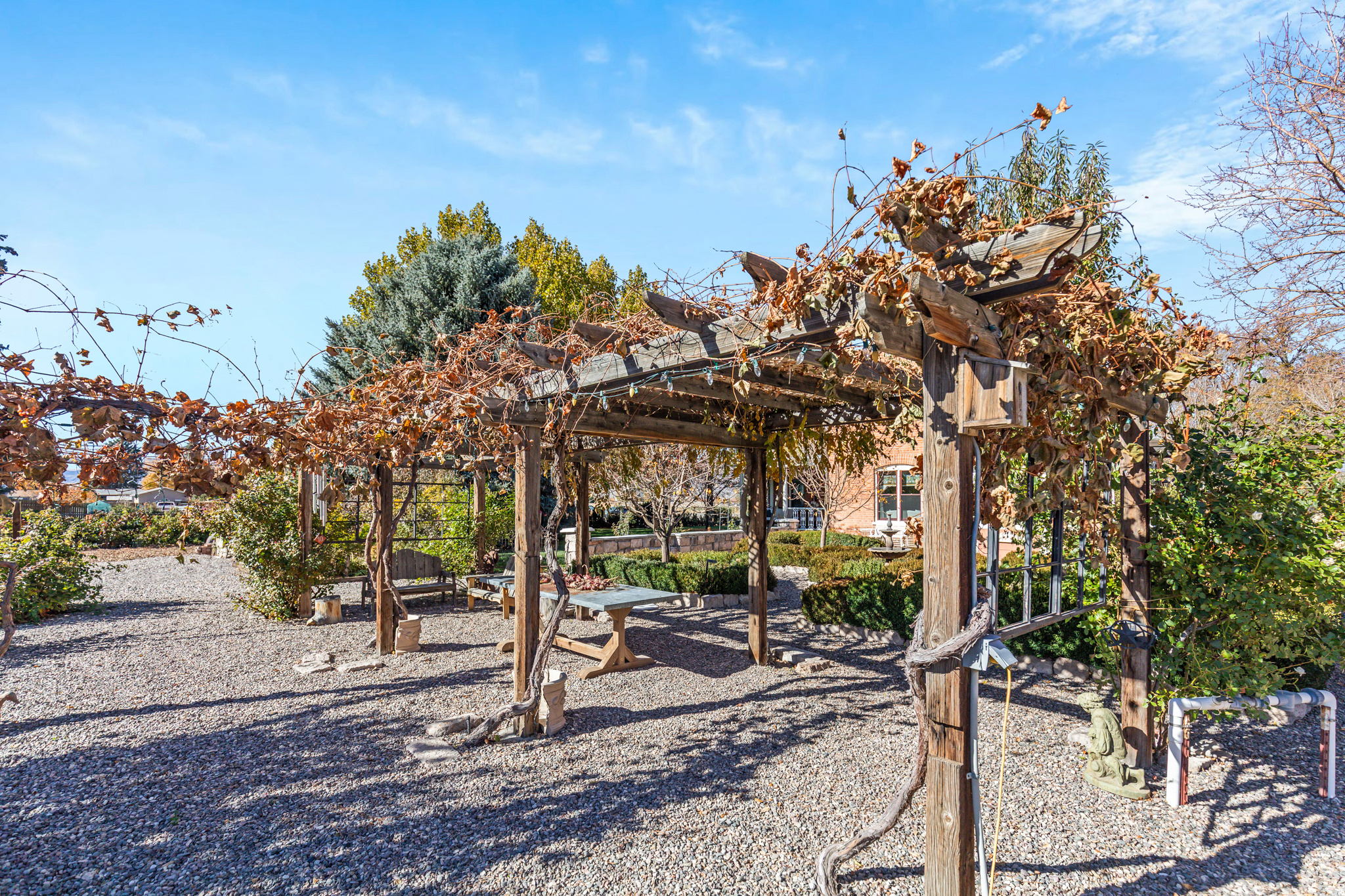 main property photo 32