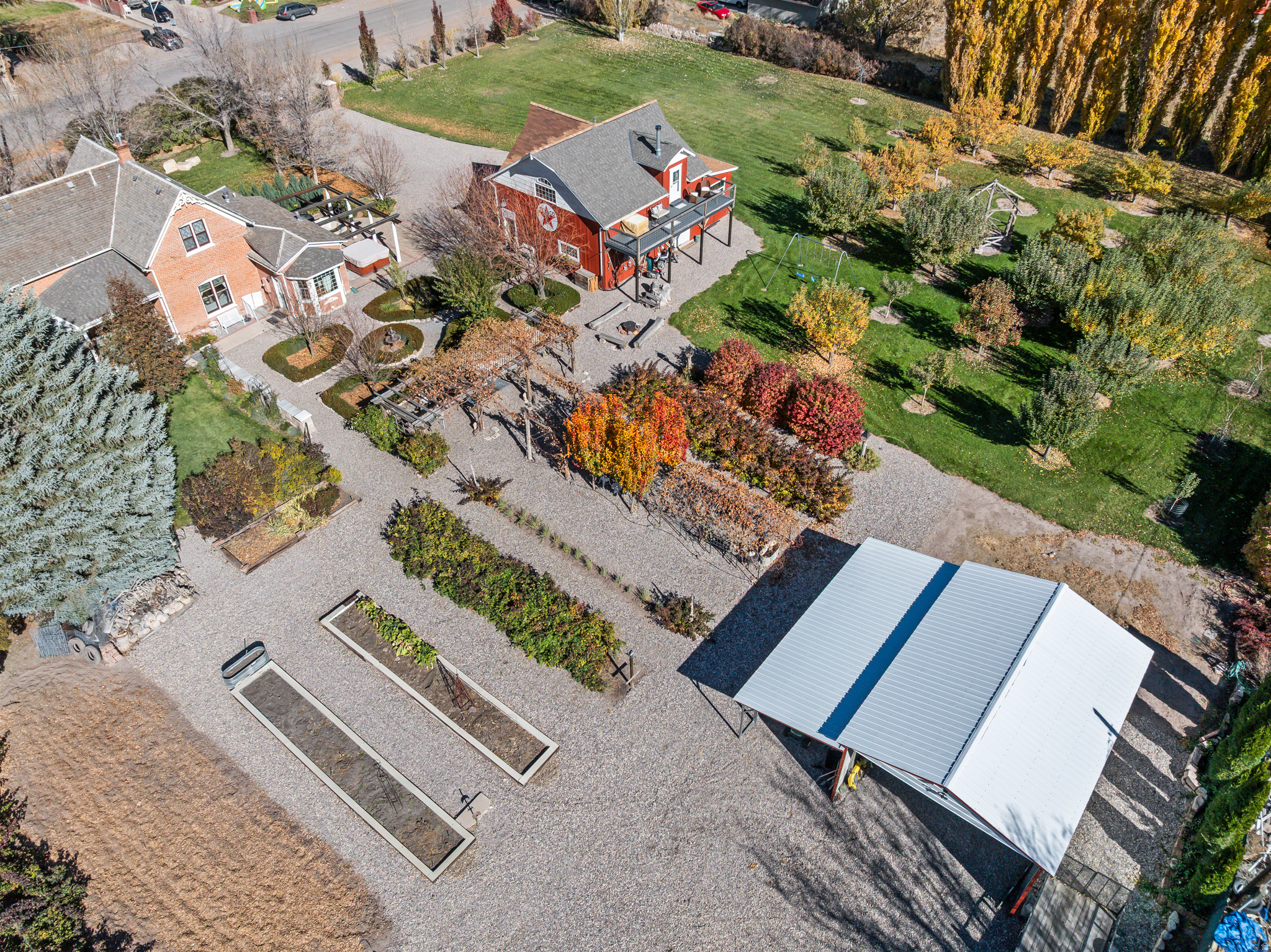 main property photo 5