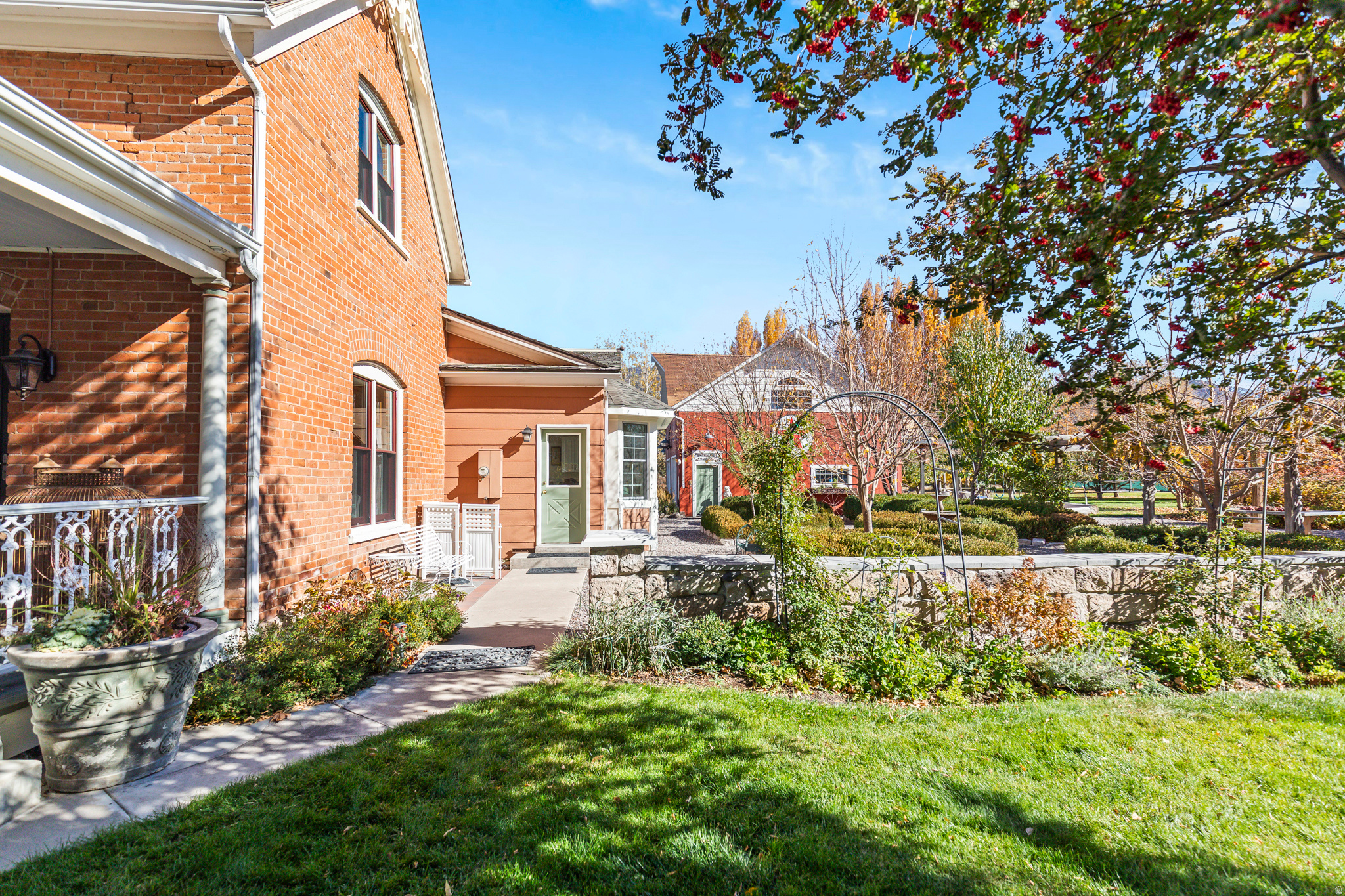 main property photo 61