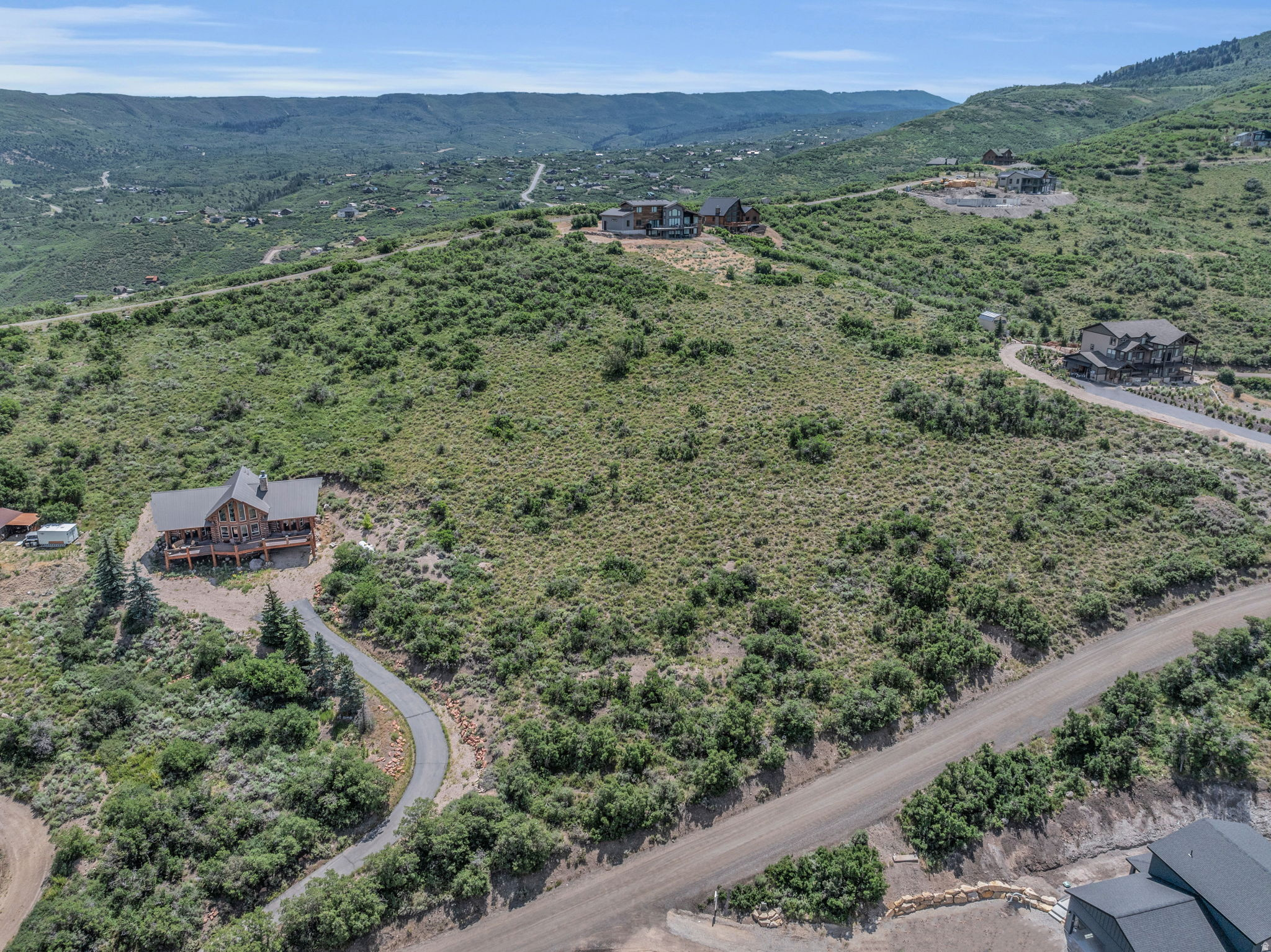 main property photo 4