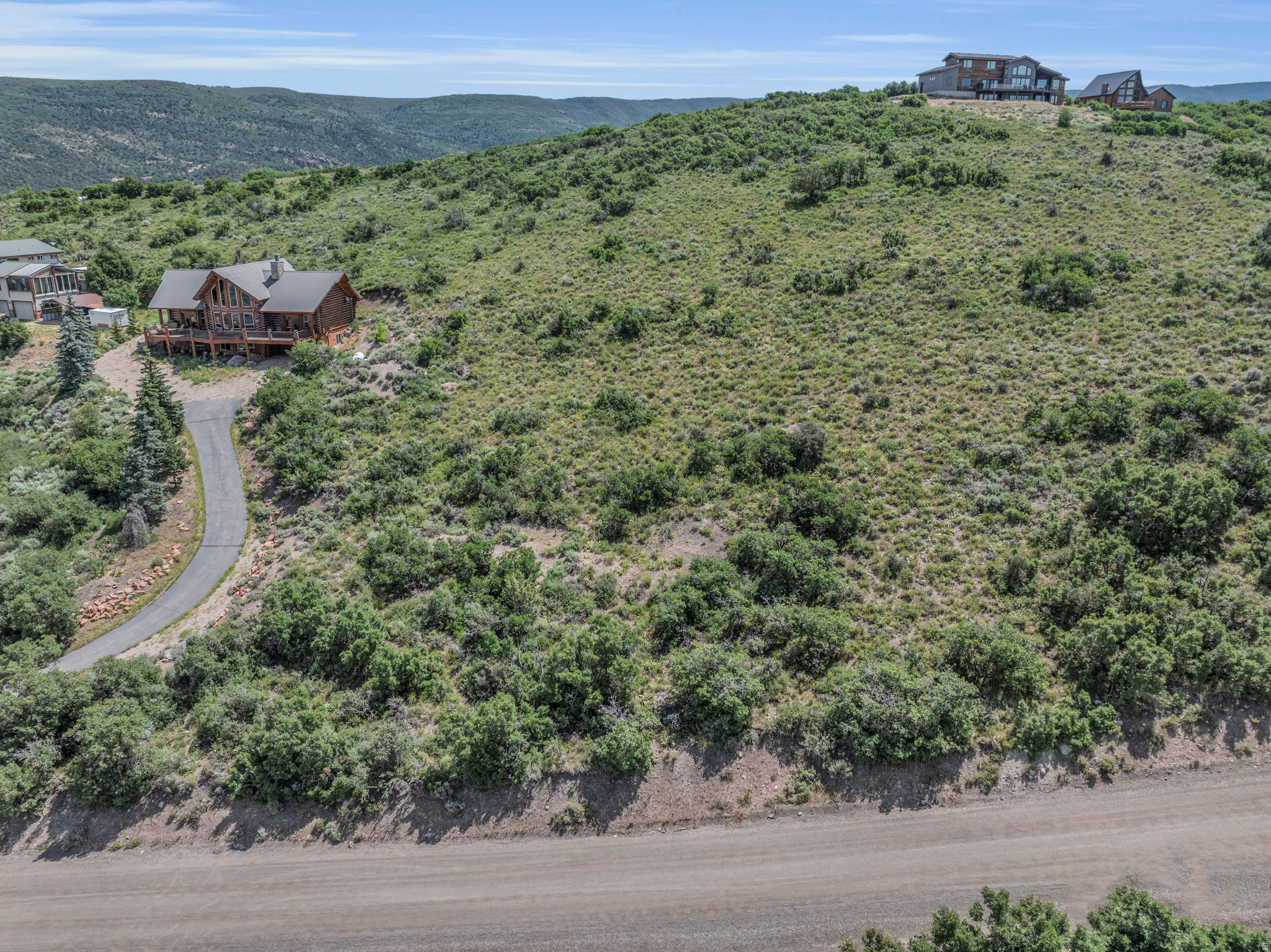 main property photo 9