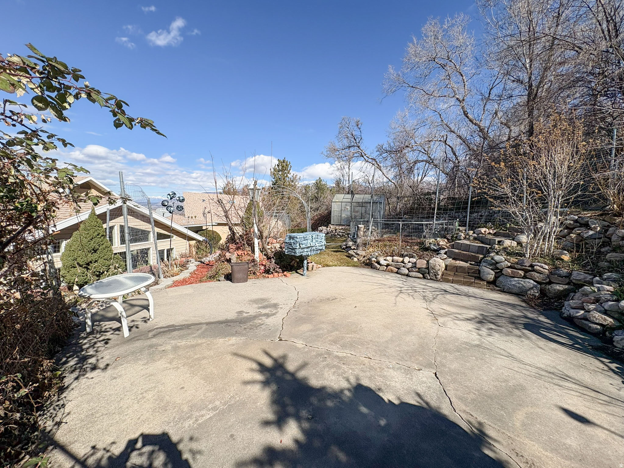 main property photo 20