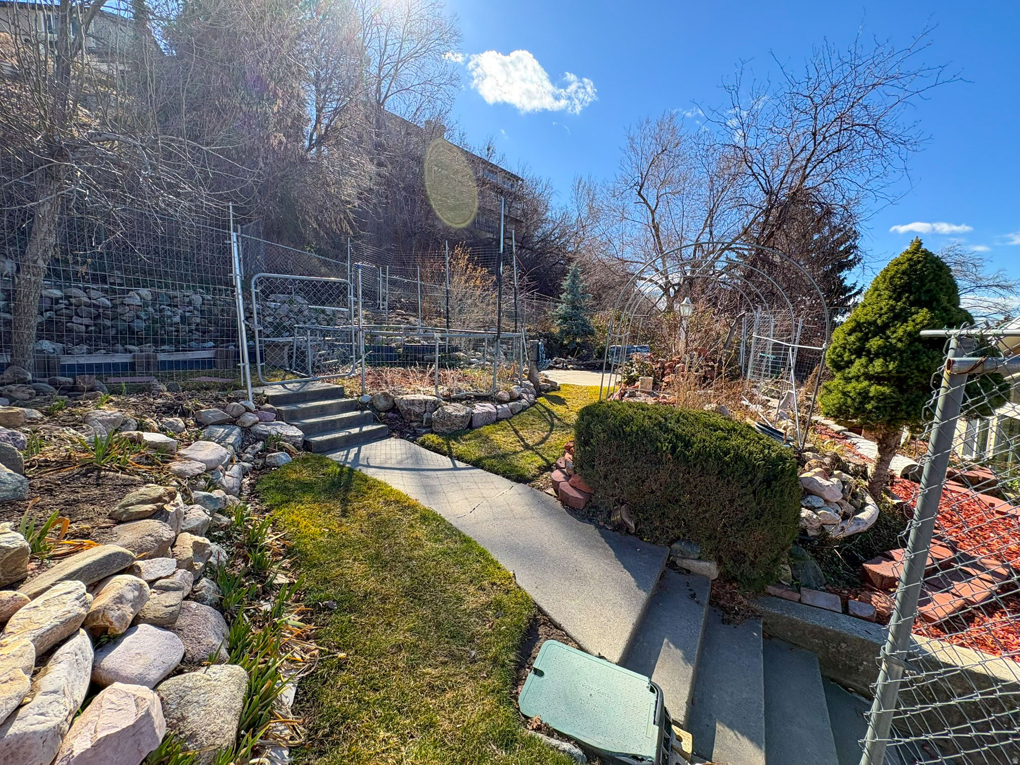 main property photo 33