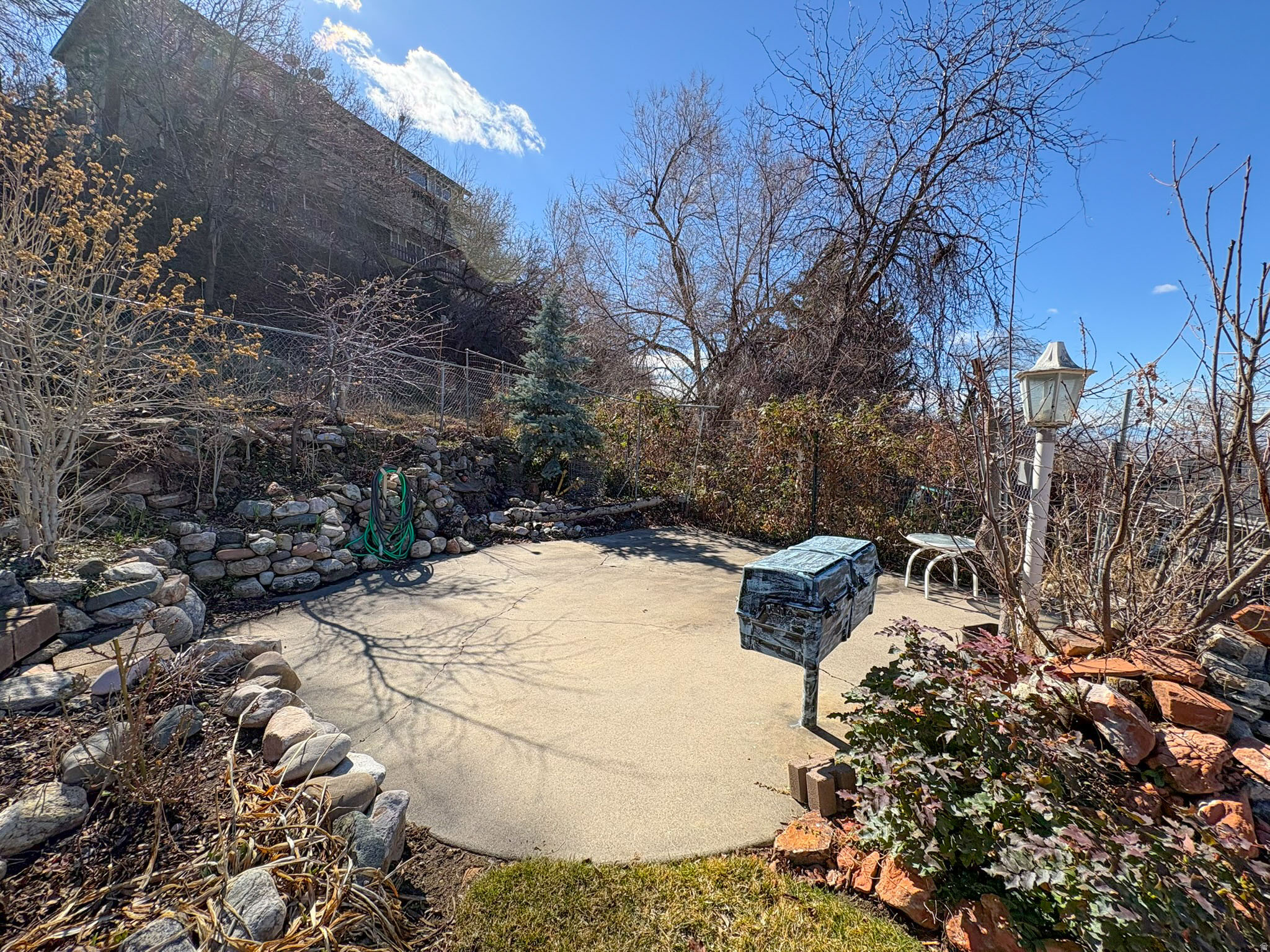 main property photo 45