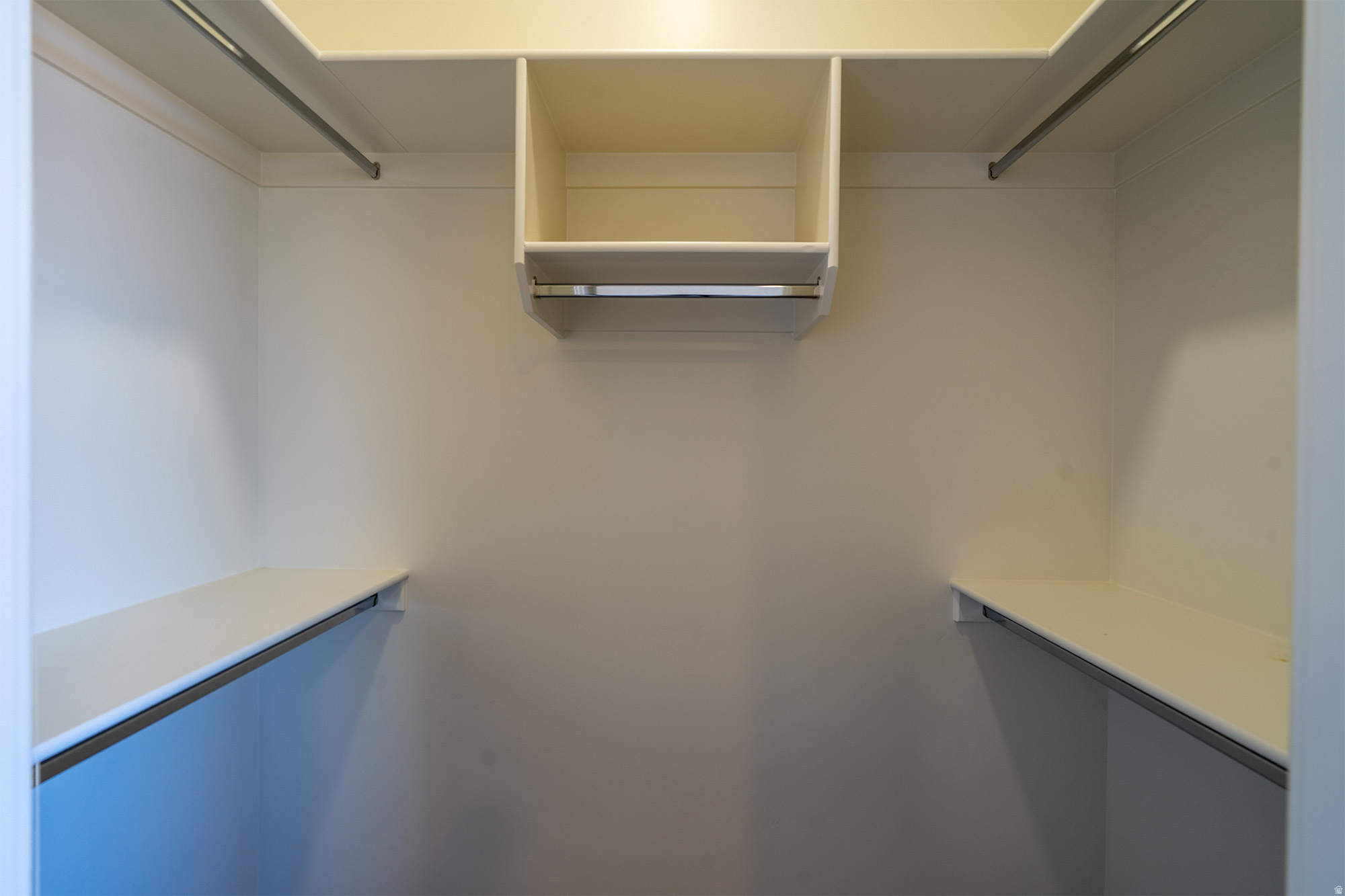 main property photo 75