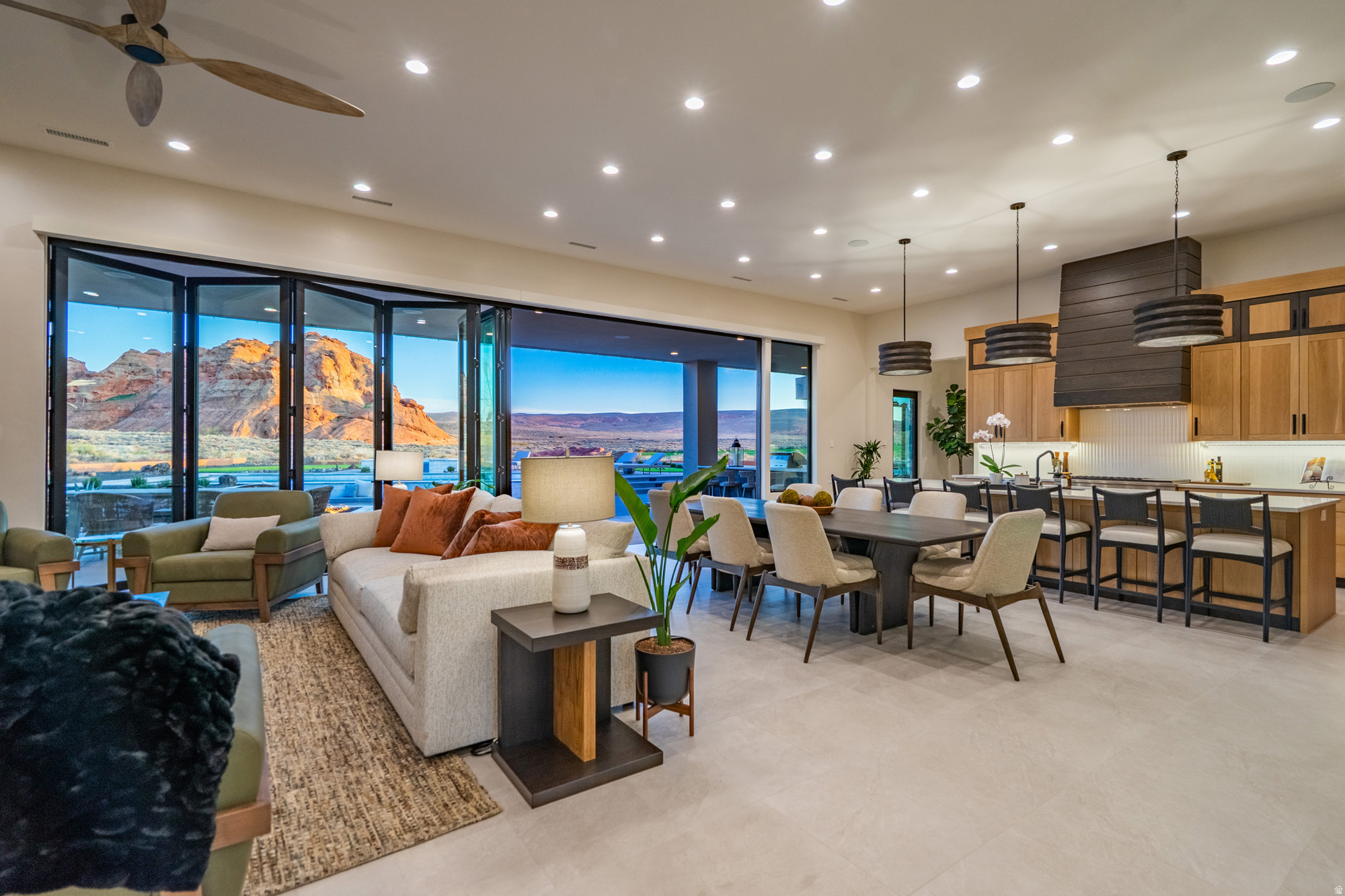 main property photo 75