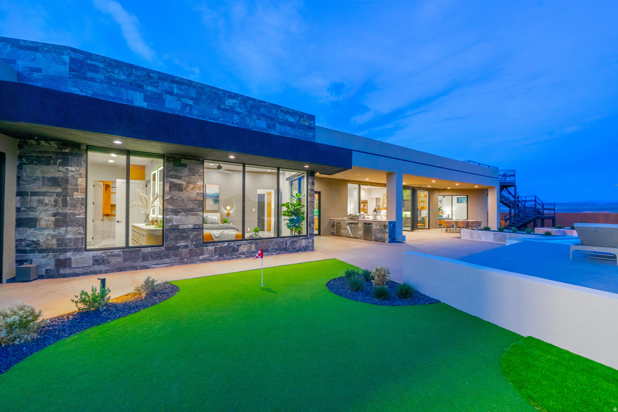 main property photo 95