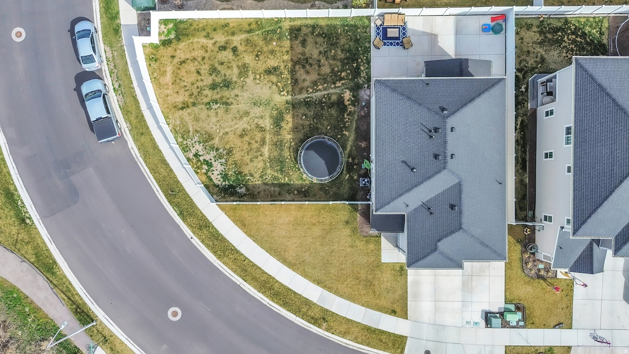 main property photo 10