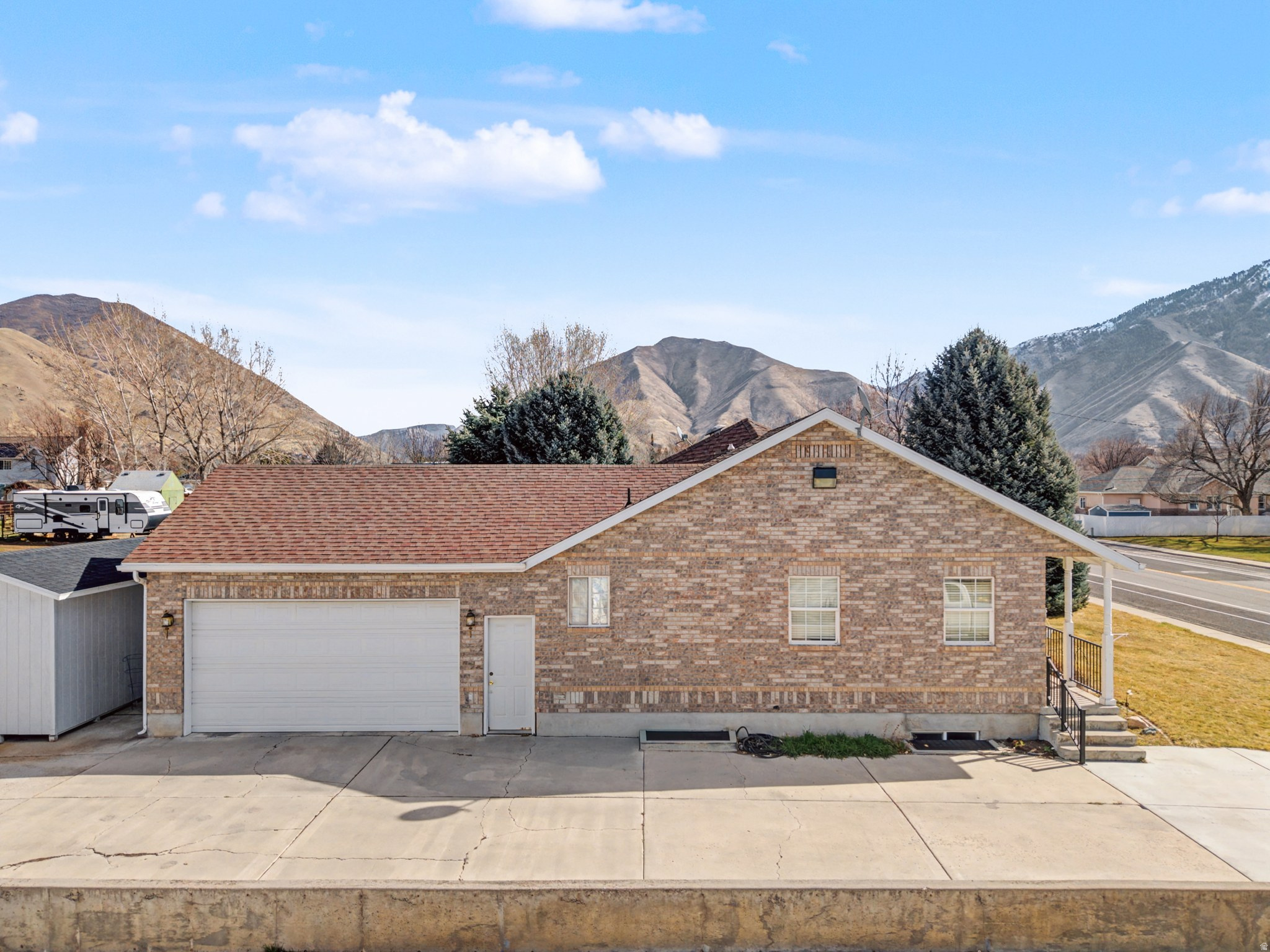 main property photo 24