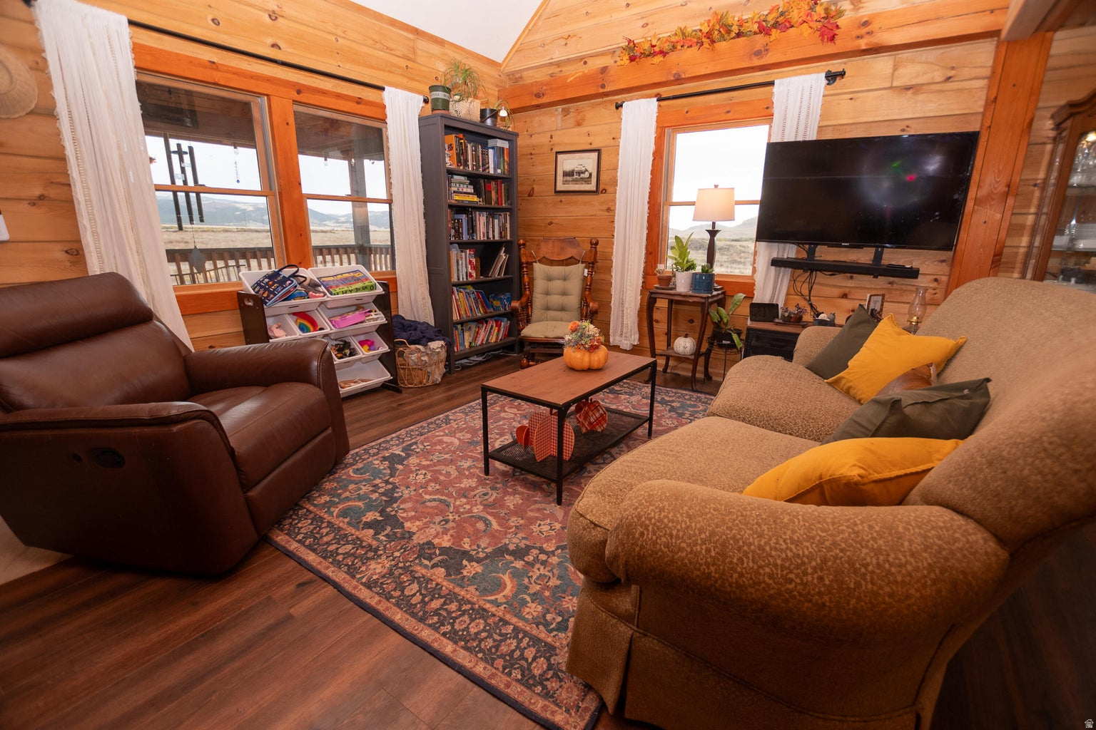 main property photo 19