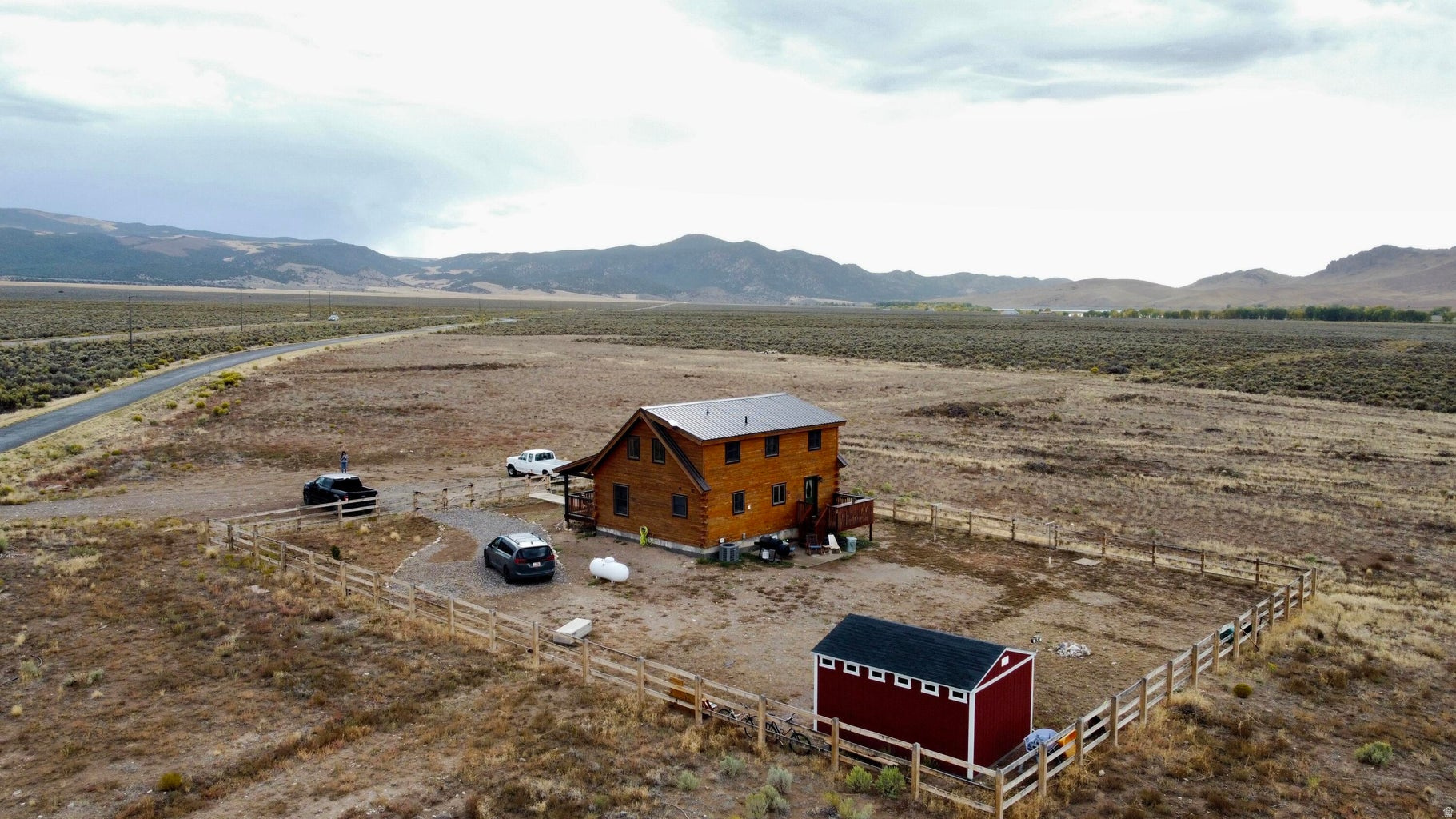 main property photo 33