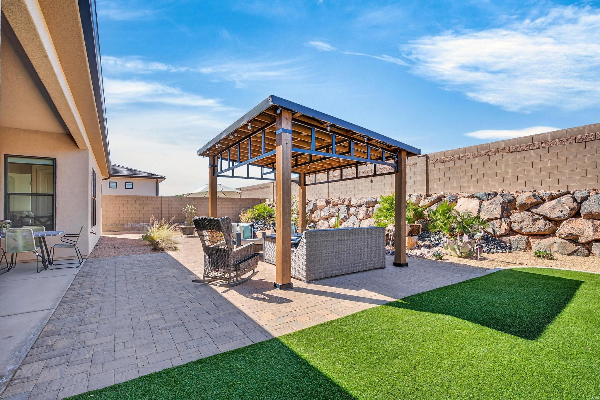 main property photo 50