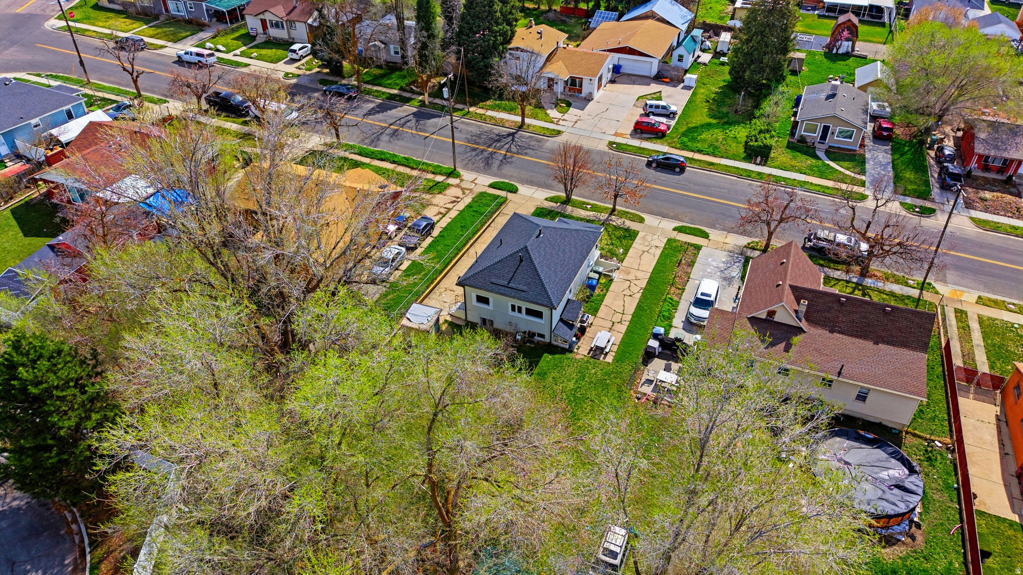 main property photo 13