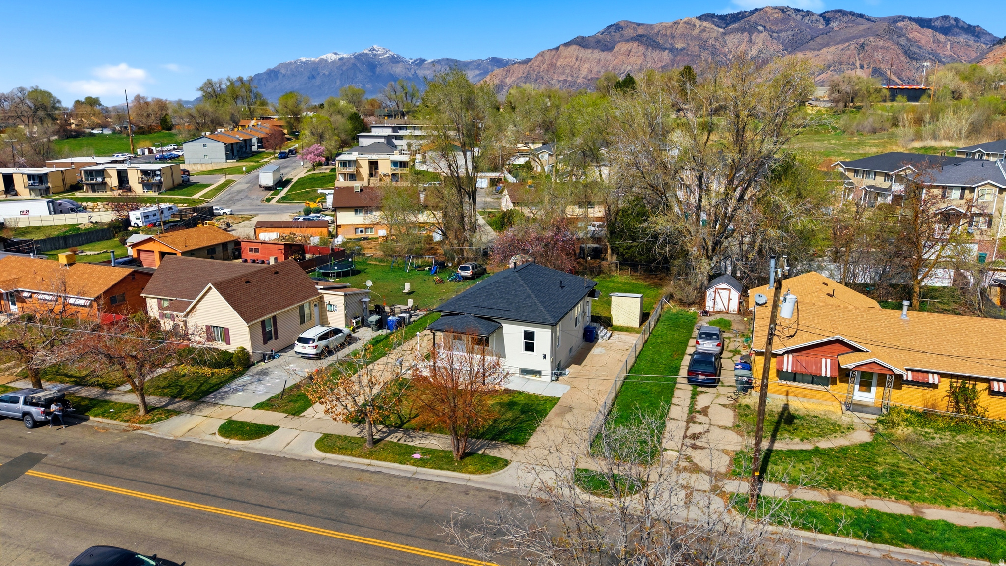 main property photo 8
