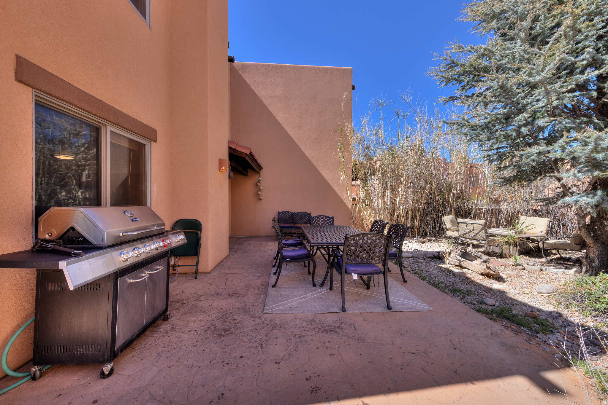main property photo 27