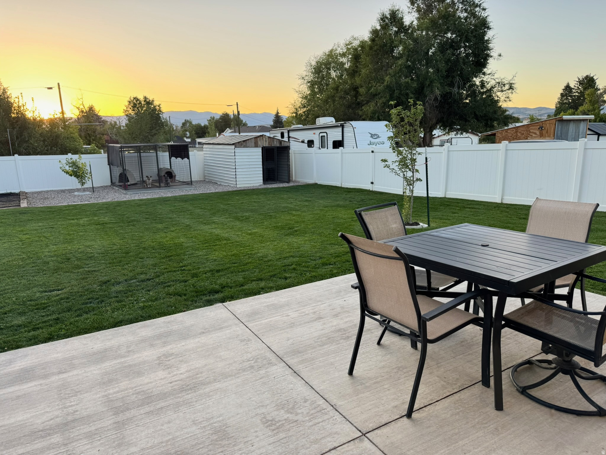 main property photo 24