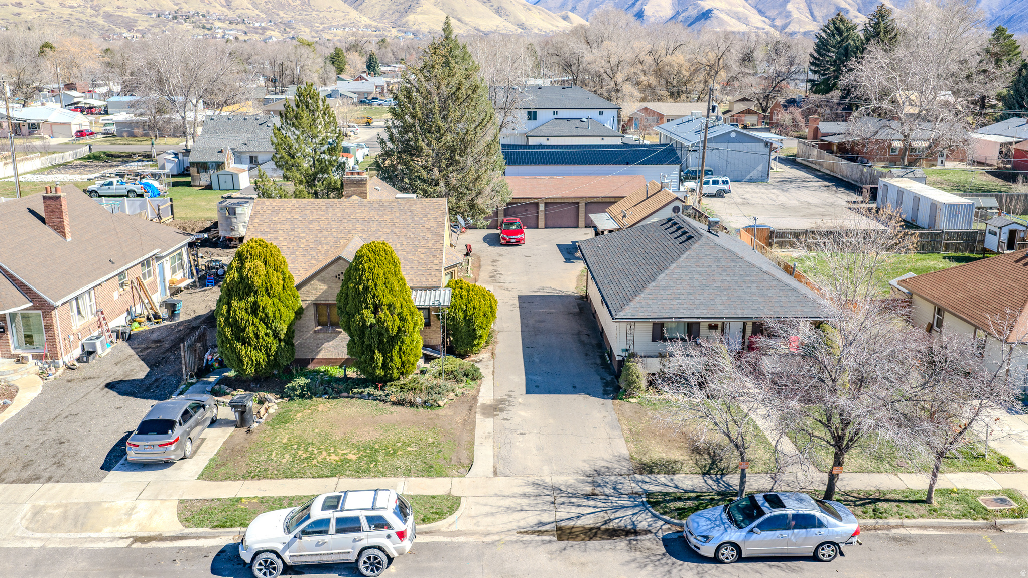 main property photo 47