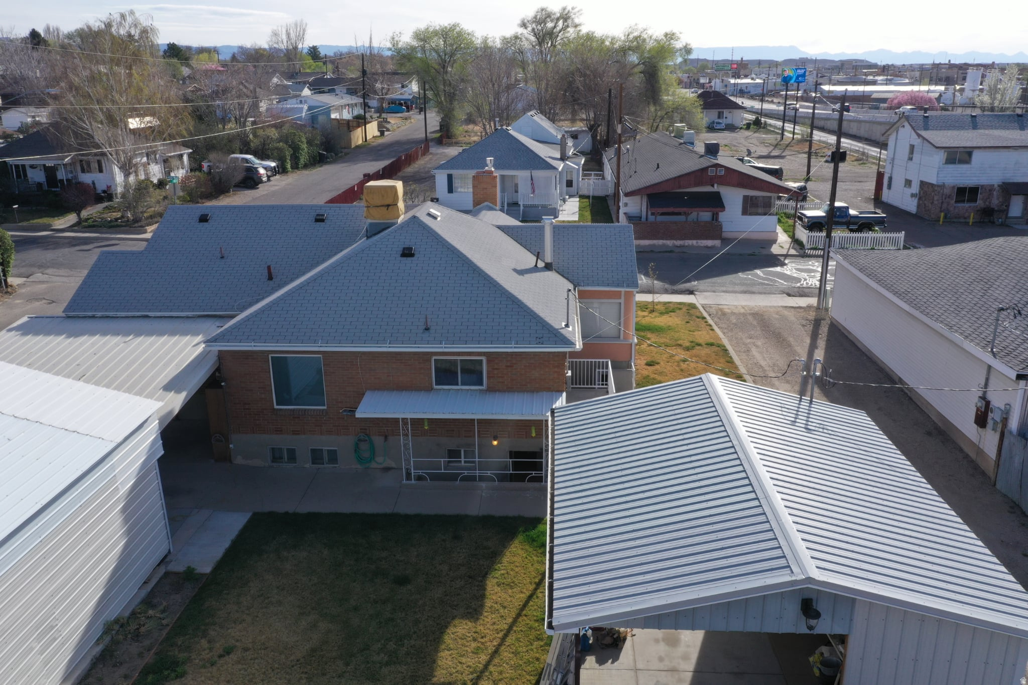 main property photo 41