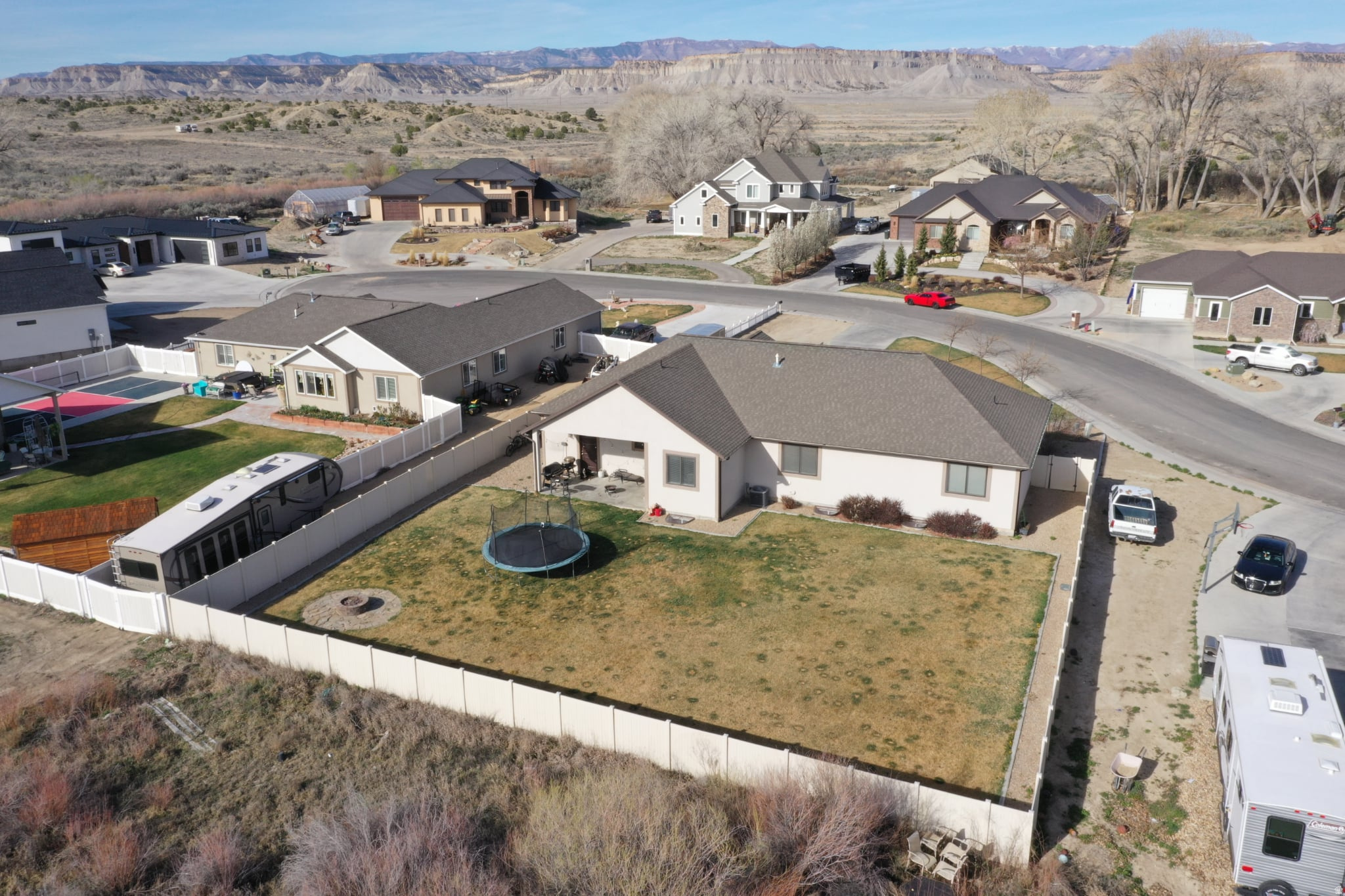 main property photo 8